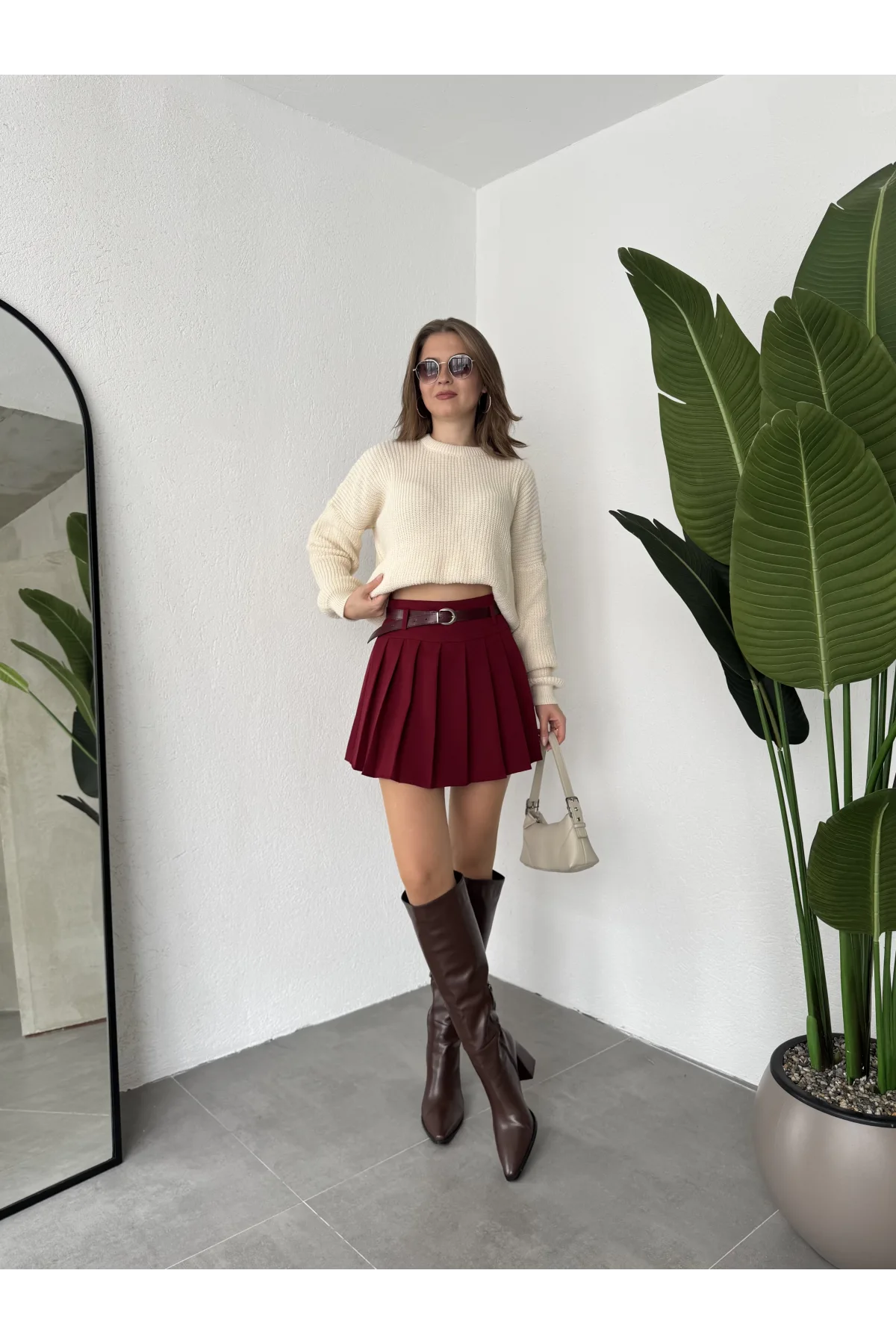 Bordo Astarlı Şortlu Kemerli Pileli Kışlık Mini Etek