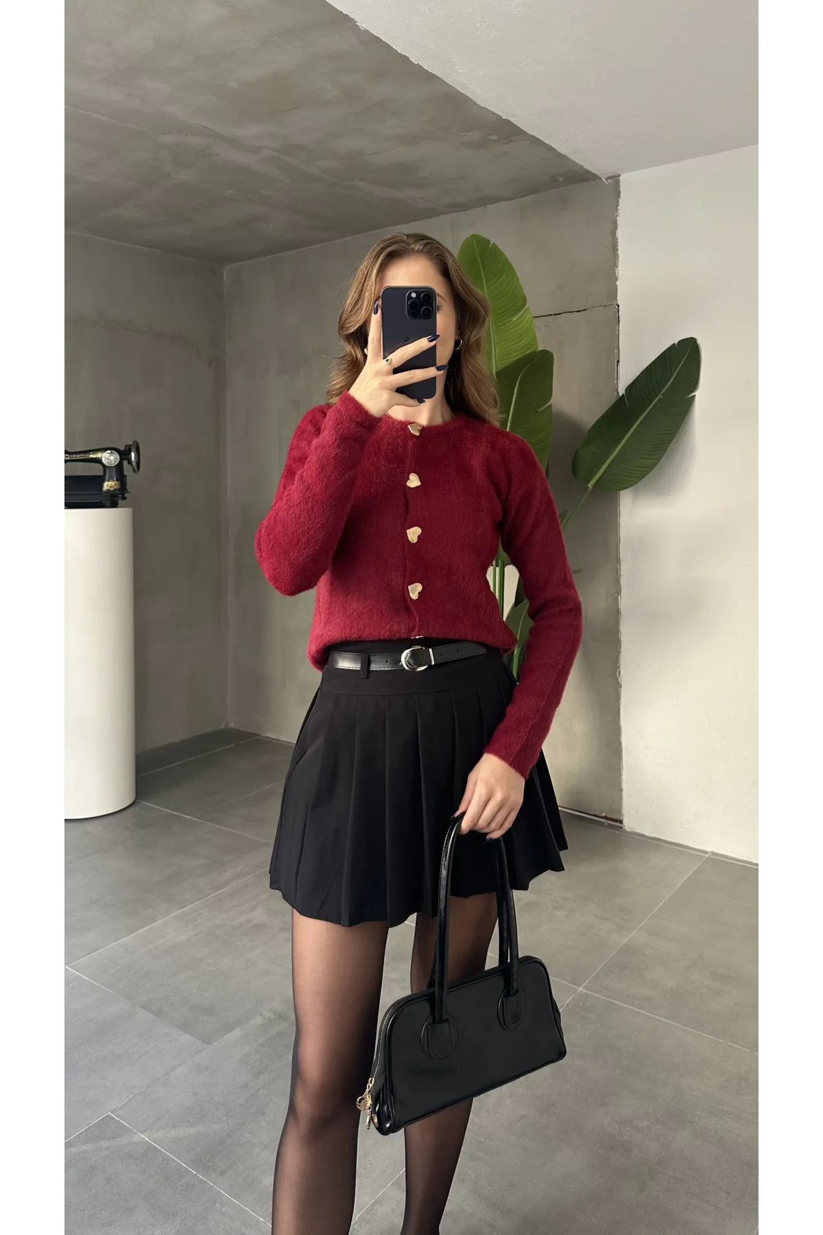 Bordo Bisiklet Yaka Kalpli Düğme Detaylı Yumoş Triko Hırka