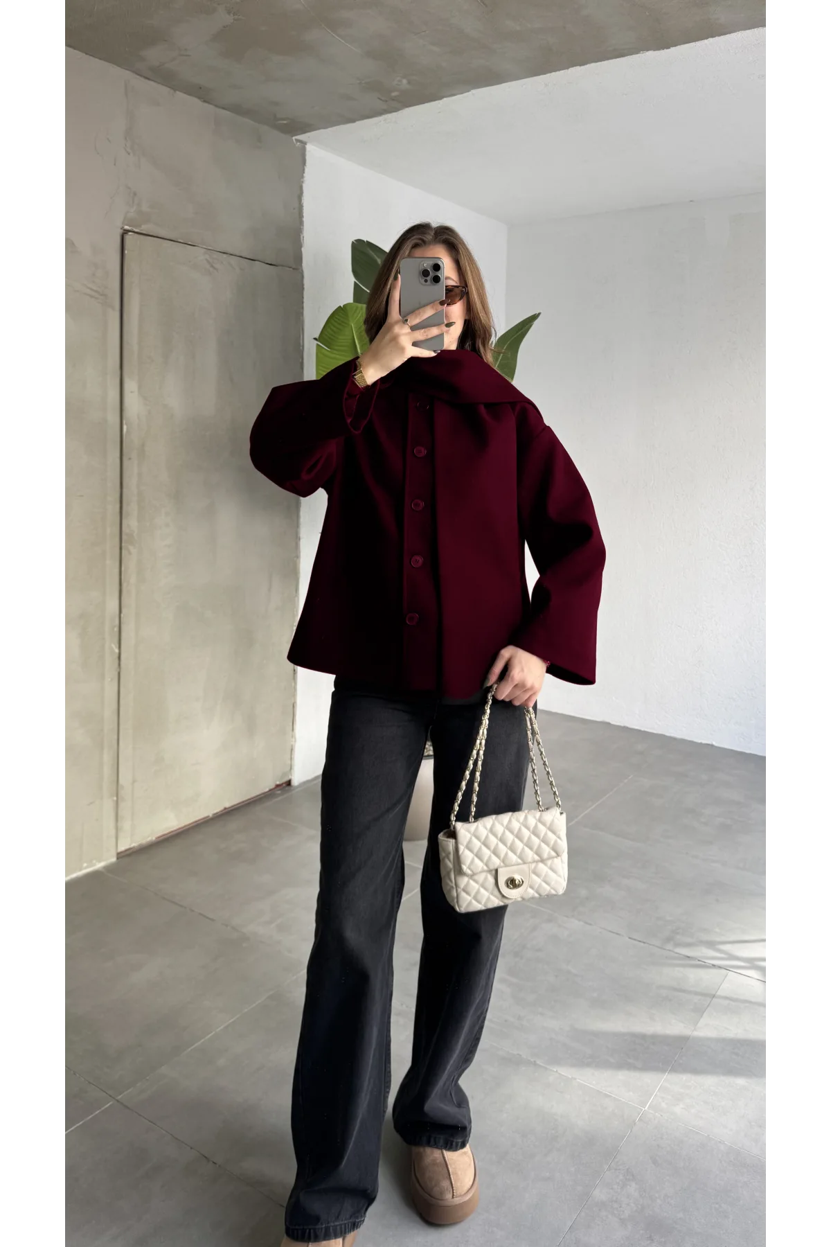 Bordo Bisiklet Yaka Şal Aksesuarlı Düğmeli Kaşe Ceket Mont