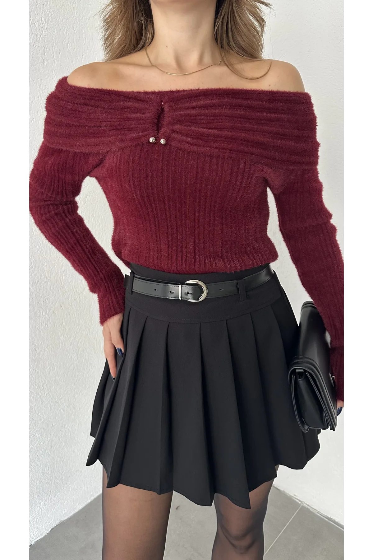 Bordo Madonna Yaka Aksesuarlı Sakallı Premium Yumoş Triko Kazak