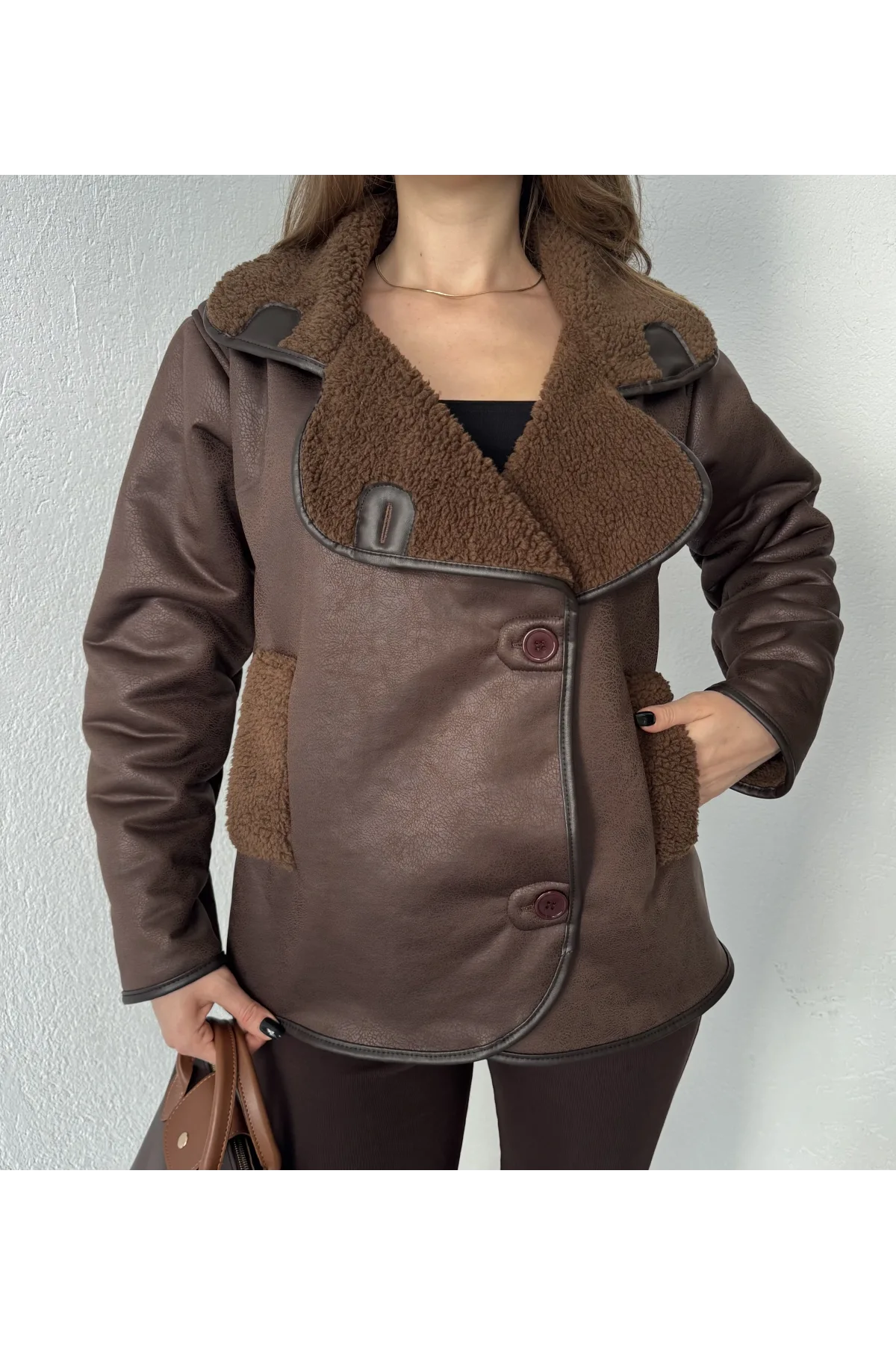 Kahverengi Düğmeli İçi Yünlü Vintage Oversize Süet Ceket Mont