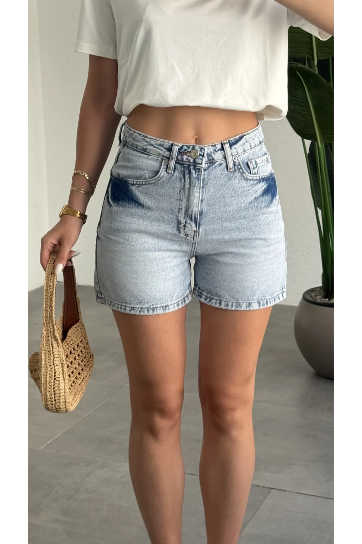 Kadın Açık Mavi Yüksek Bel Jean Şort – Basic Denim Şort Günlük Rahat Kalıp Yazlık Kot Şort