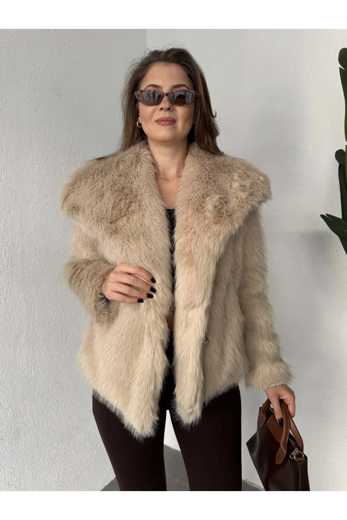 Kadın Bej Kürk Mont Kışlık Peluş Şık Model