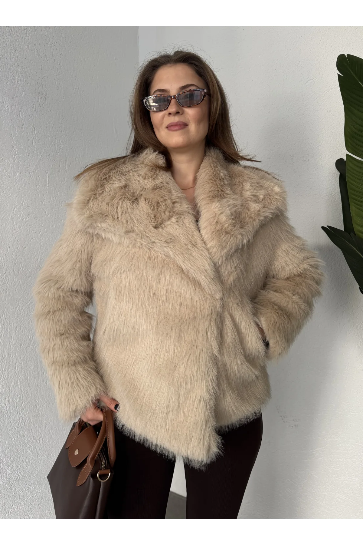 Kadın Bej Kürk Mont Kışlık Peluş Şık Model