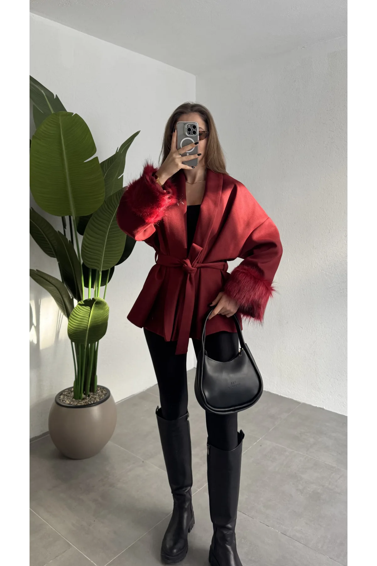 Kadın Bordo Kemerli Kolları Kürk Detaylı Kaşe Kaban Kışlık