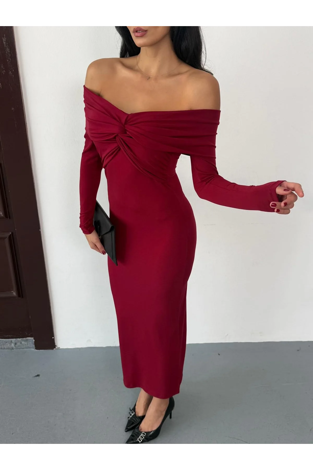 Kadın Bordo Madonna Yaka Düğümlü Uzun Kollu Midi Boy Elbise
