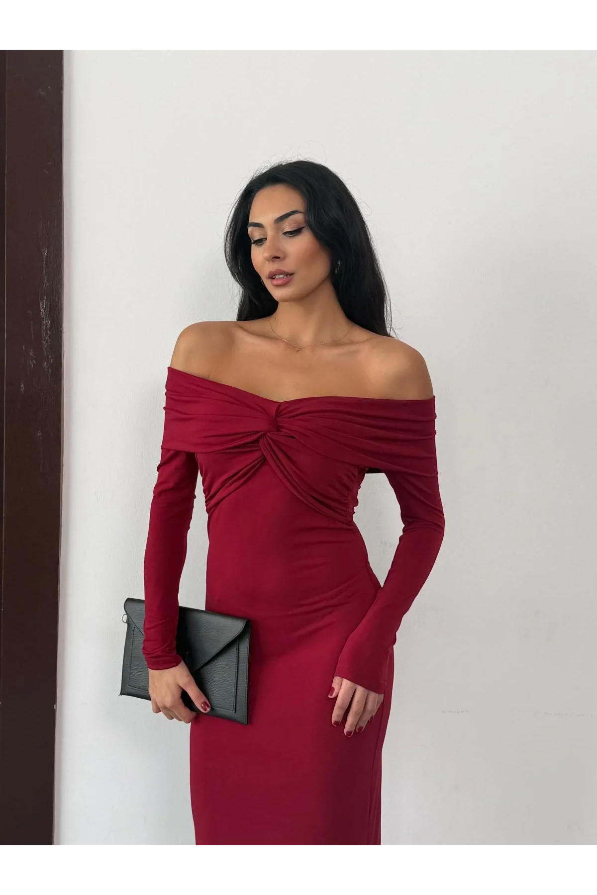 Kadın Bordo Madonna Yaka Düğümlü Uzun Kollu Midi Boy Elbise