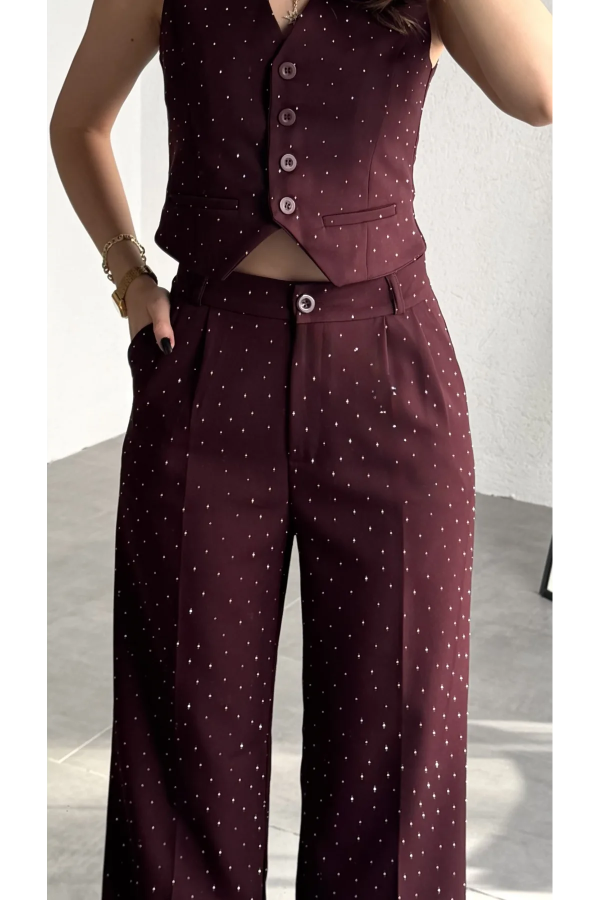 Kadın Bordo Taşlı Pırıltılı Yüksek Bel Bol Paça Pileli Palazzo Pantolon