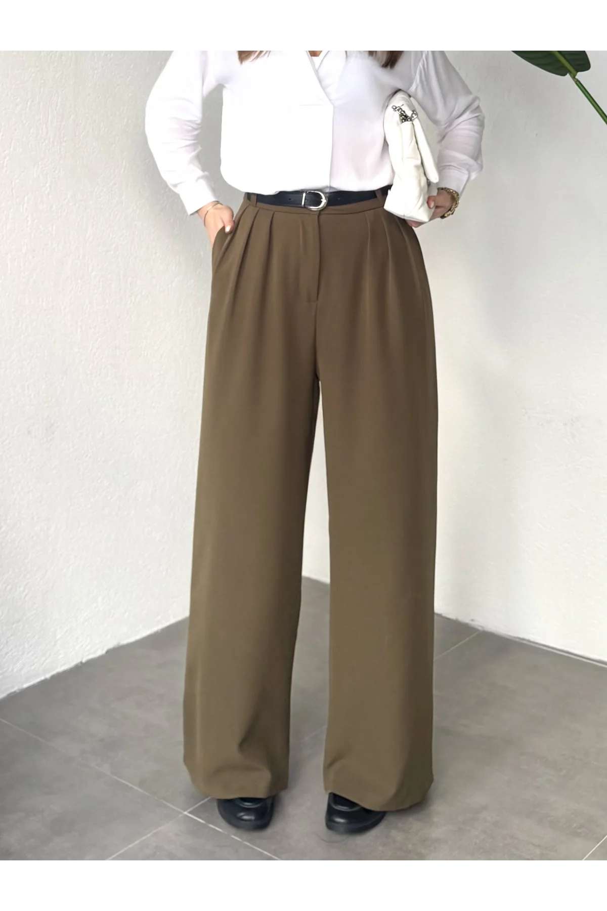 Kadın Haki Pileli Yüksek Bel Bol Paça Ekstra Bol Palazzo Kumaş Pantolon