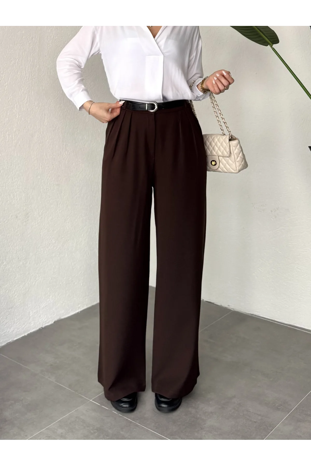 Kadın Kahverengi Pileli Yüksek Bel Bol Paça Ekstra Bol Palazzo Kumaş Pantolon