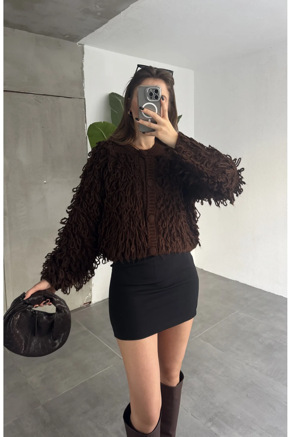 Kadın Kahverengi Saçak Detaylı Triko Hırka Düğmeli