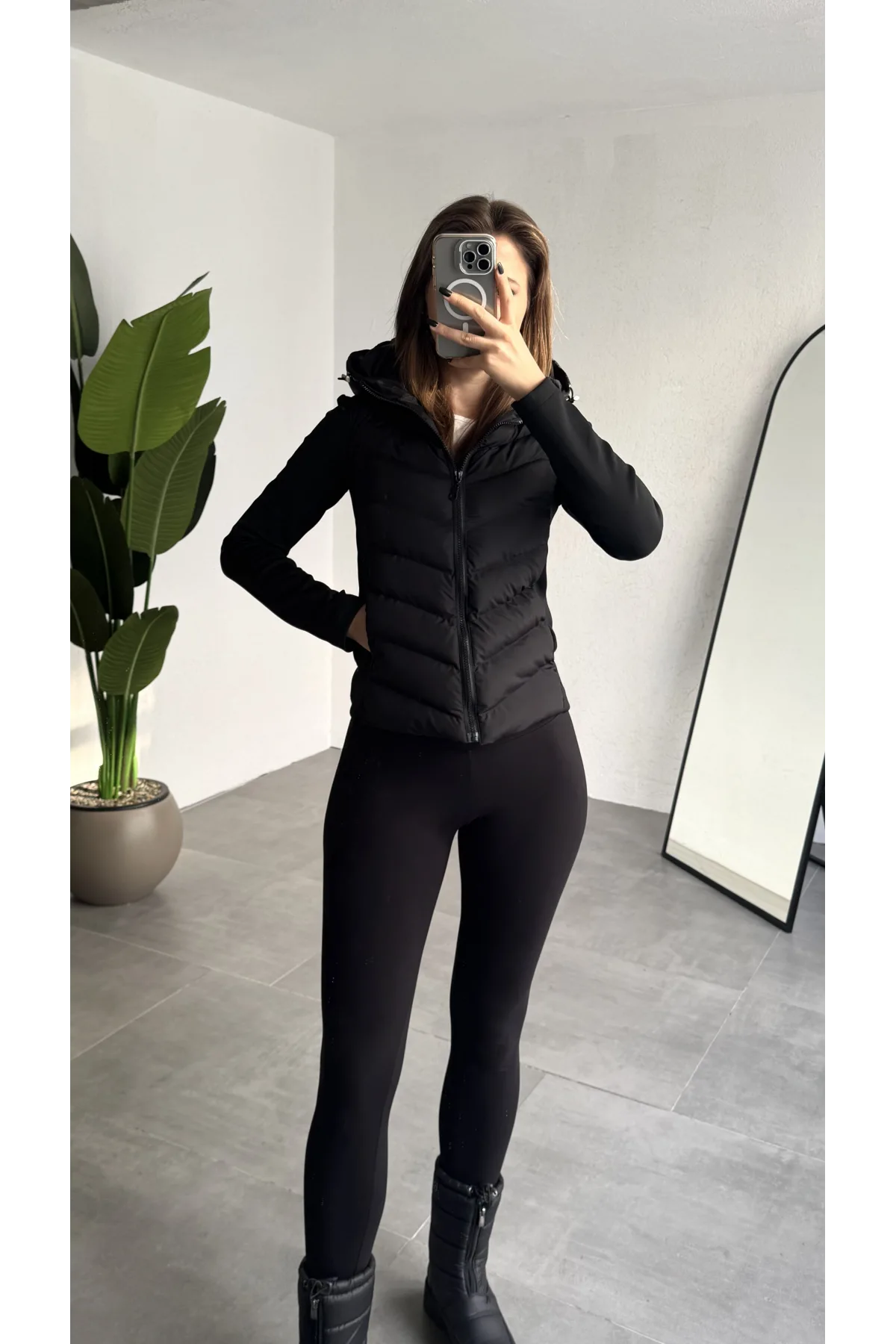 Kadın Kapüşonlu Şişme Range Mont Fermuarlı Siyah