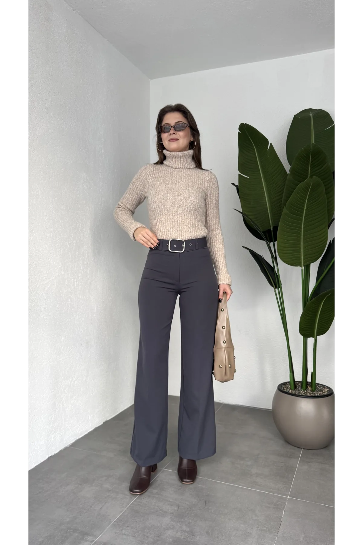 Kadın Kemerli Yüksek Bel Geniş Paça Kumaş Pantolon Antrasit