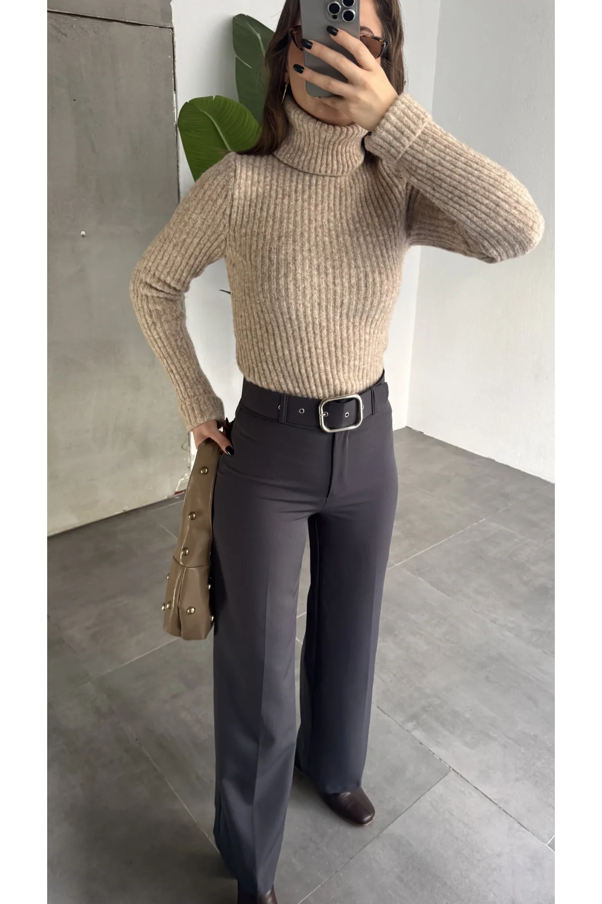 Kadın Kemerli Yüksek Bel Geniş Paça Kumaş Pantolon Antrasit