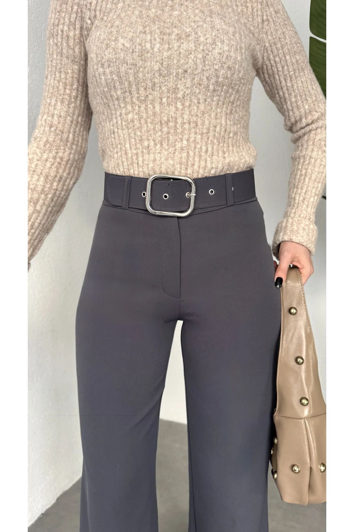 Kadın Kemerli Yüksek Bel Geniş Paça Kumaş Pantolon Antrasit