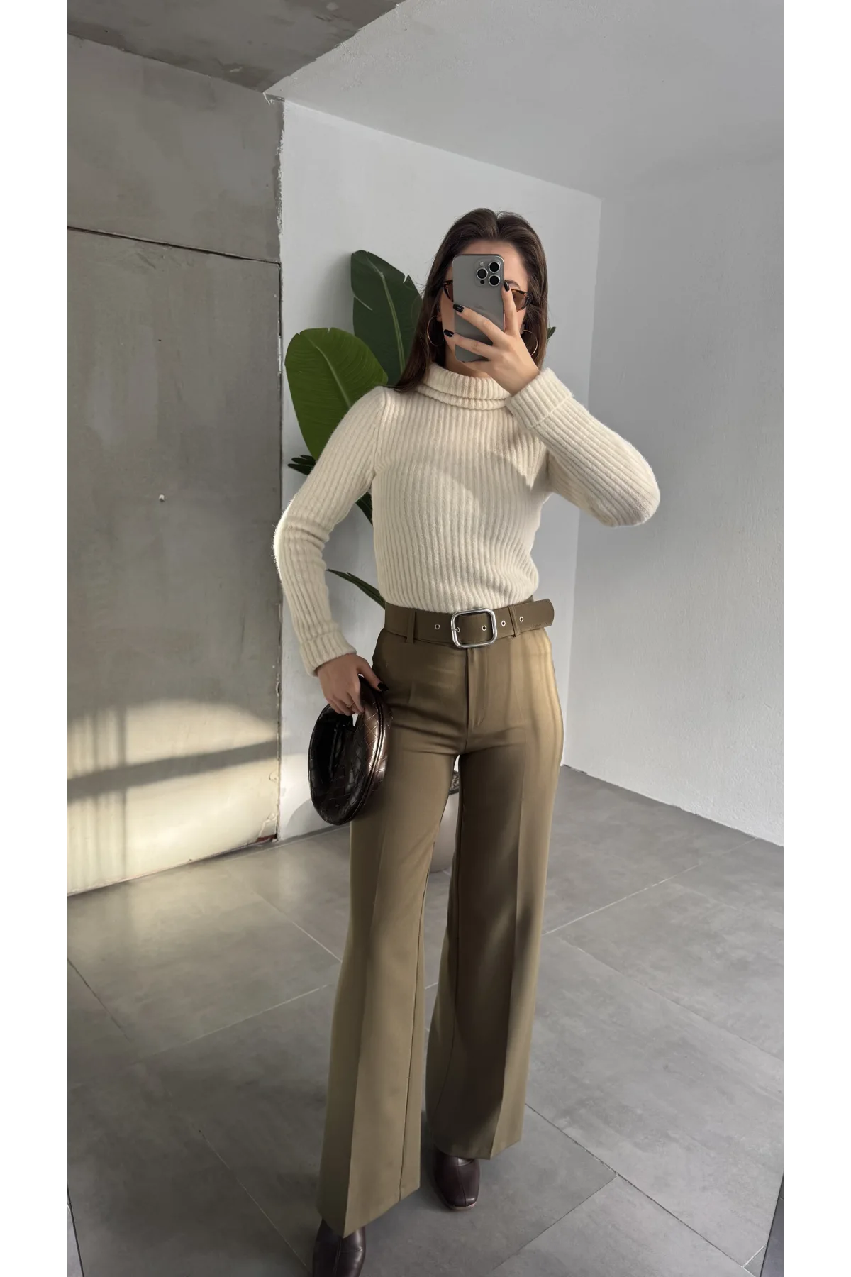 Kadın Kemerli Yüksek Bel Geniş Paça Kumaş Pantolon Haki