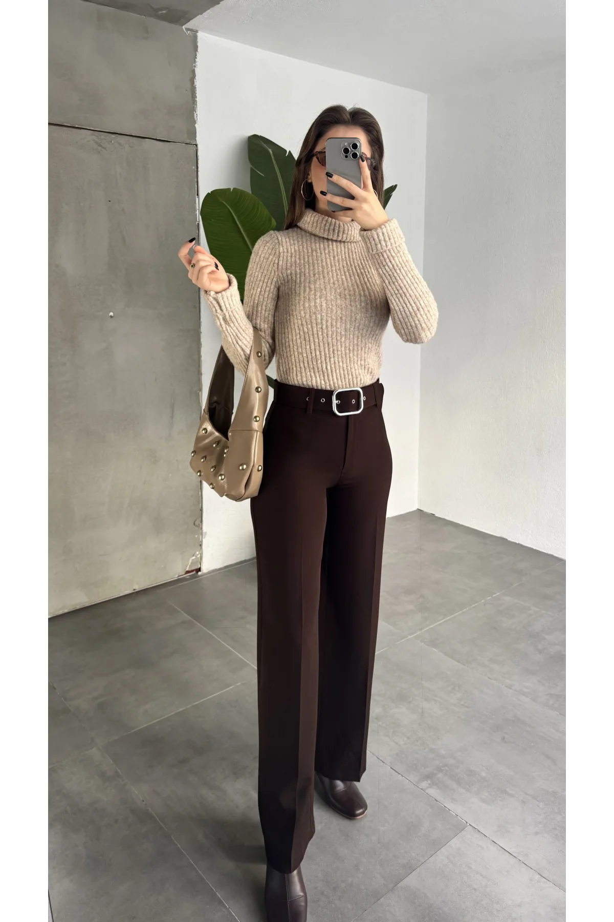 Kadın Kemerli Yüksek Bel Geniş Paça Kumaş Pantolon Kahverengi