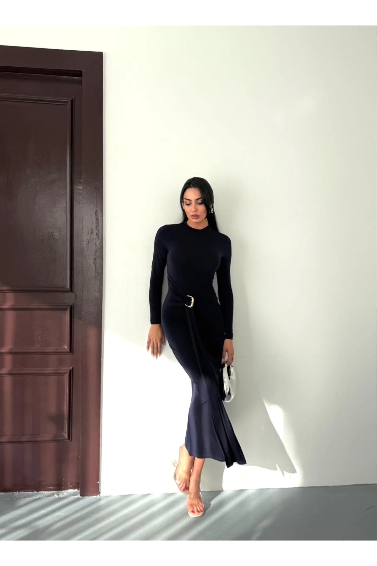 Kadın Lacivert Bisiklet Yaka Gold Aksesuarlı Kuşaklı Uzun Boy Vucudu Saran Elbise