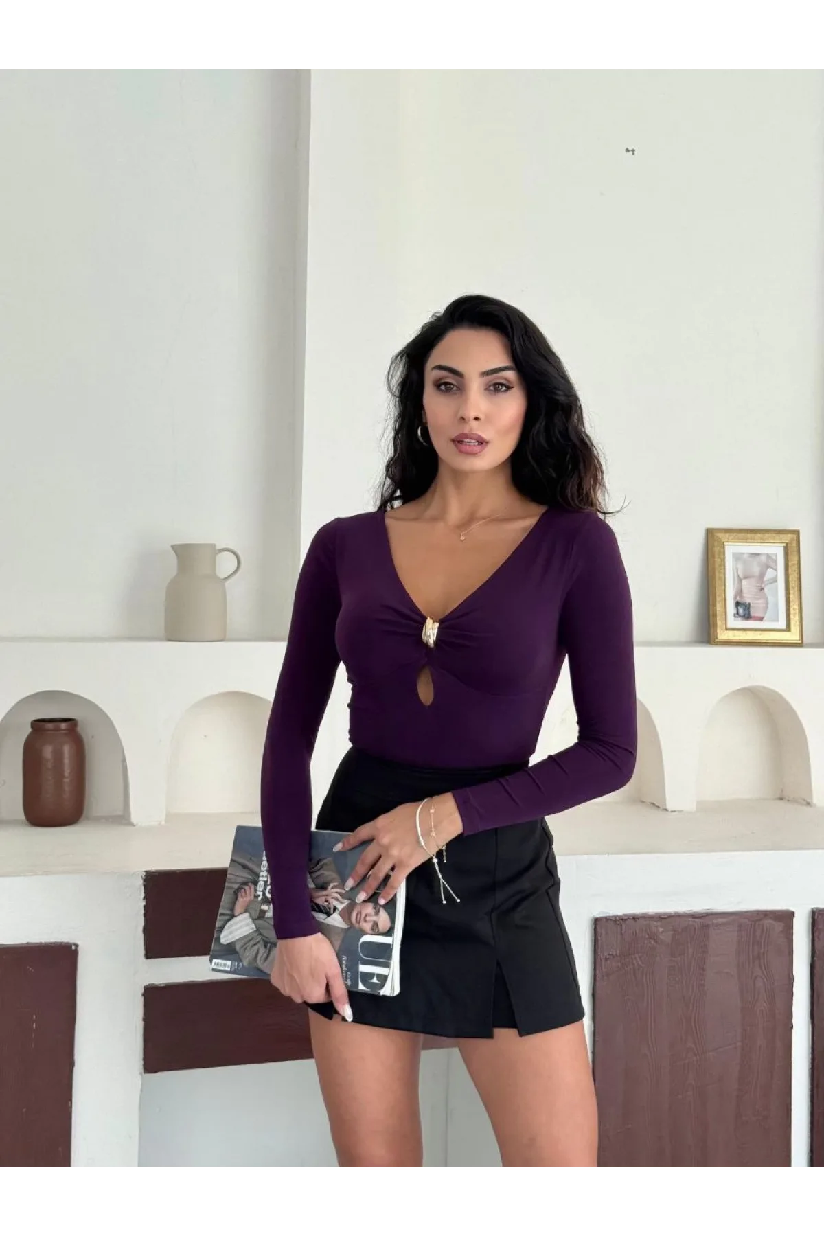 Mor Damla Yaka Aksesuarlı Sandy Bluz
