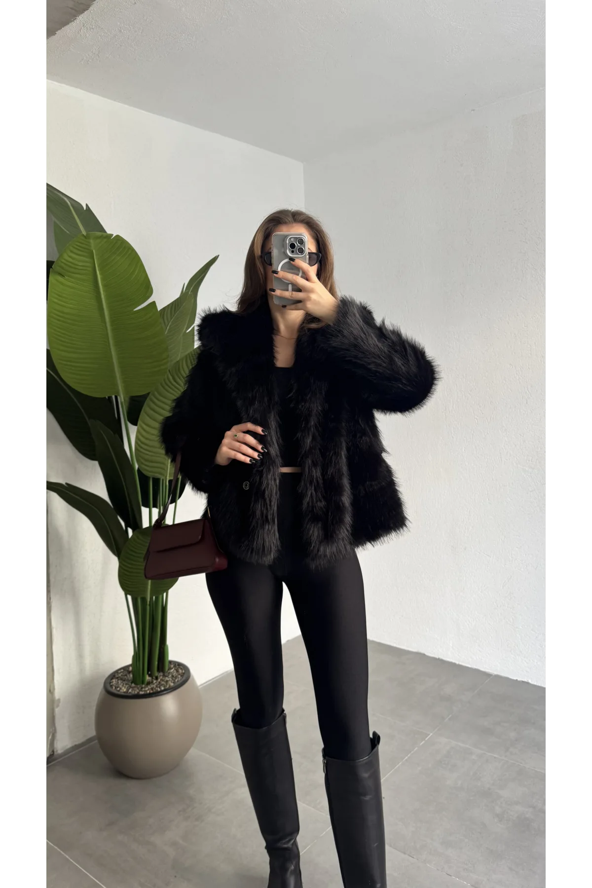 Kadın Siyah Kürk Mont Kışlık Peluş Şık Model