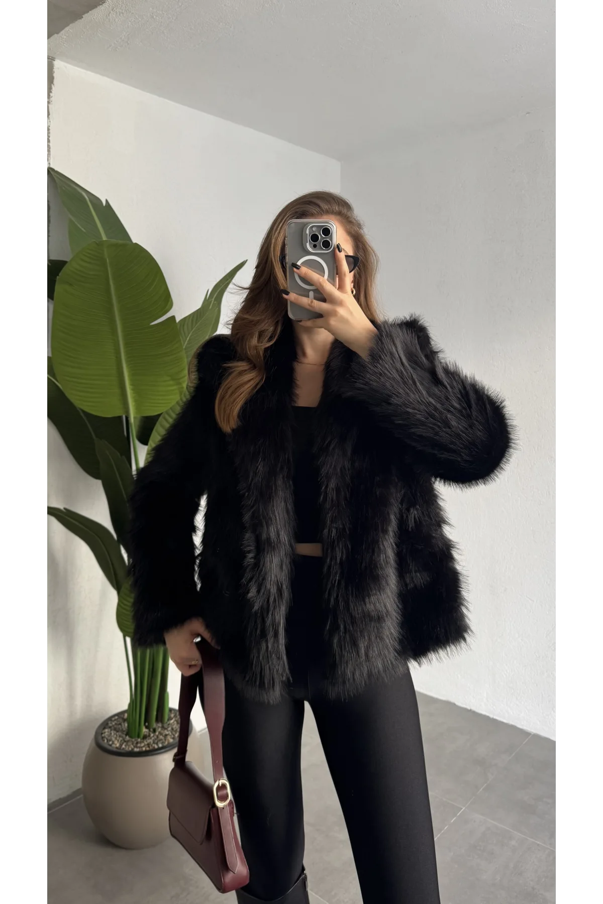 Kadın Siyah Kürk Mont Kışlık Peluş Şık Model