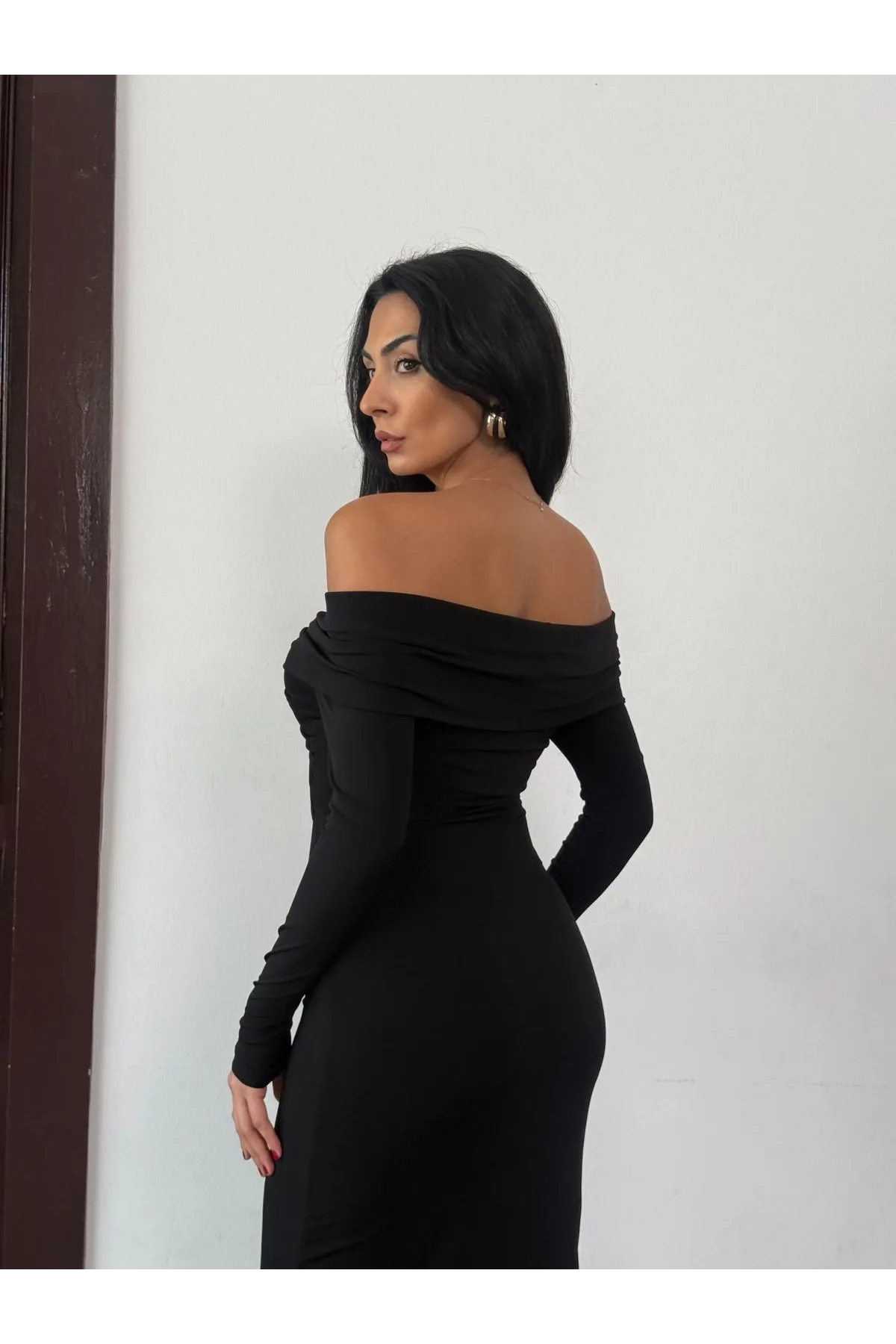 Kadın Siyah Madonna Yaka Düğümlü Uzun Kollu Midi Boy Elbise