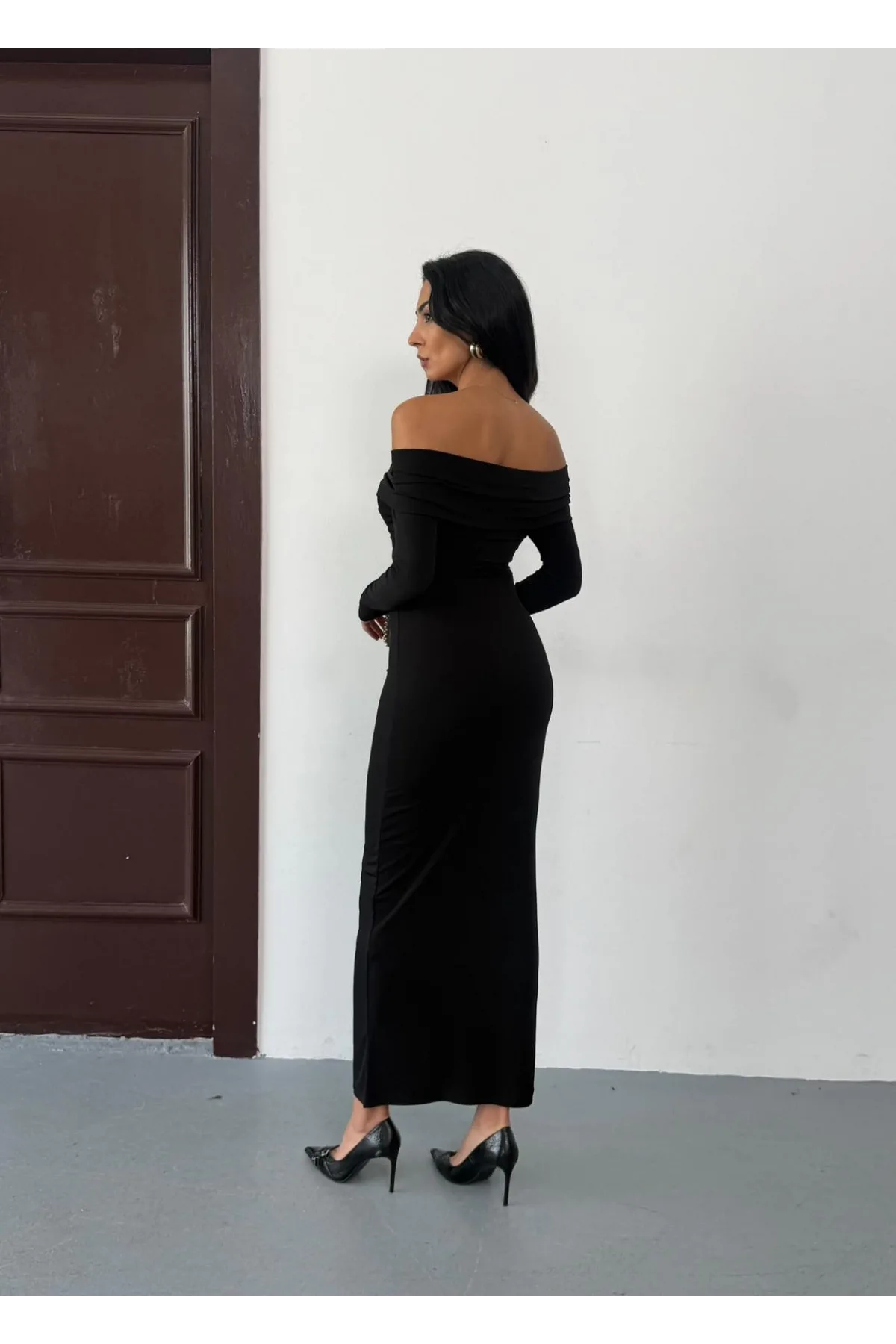 Kadın Siyah Madonna Yaka Düğümlü Uzun Kollu Midi Boy Elbise