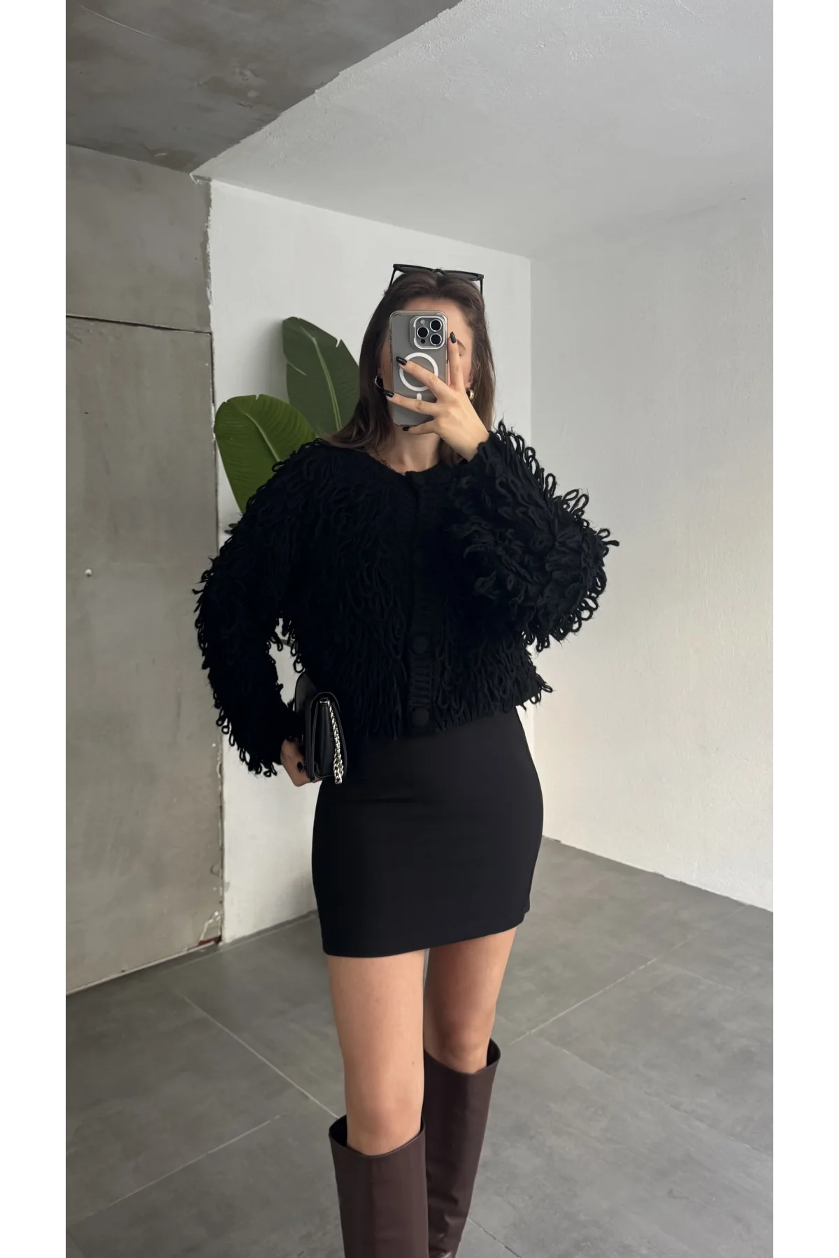 Kadın Siyah Saçak Detaylı Triko Hırka Düğmeli