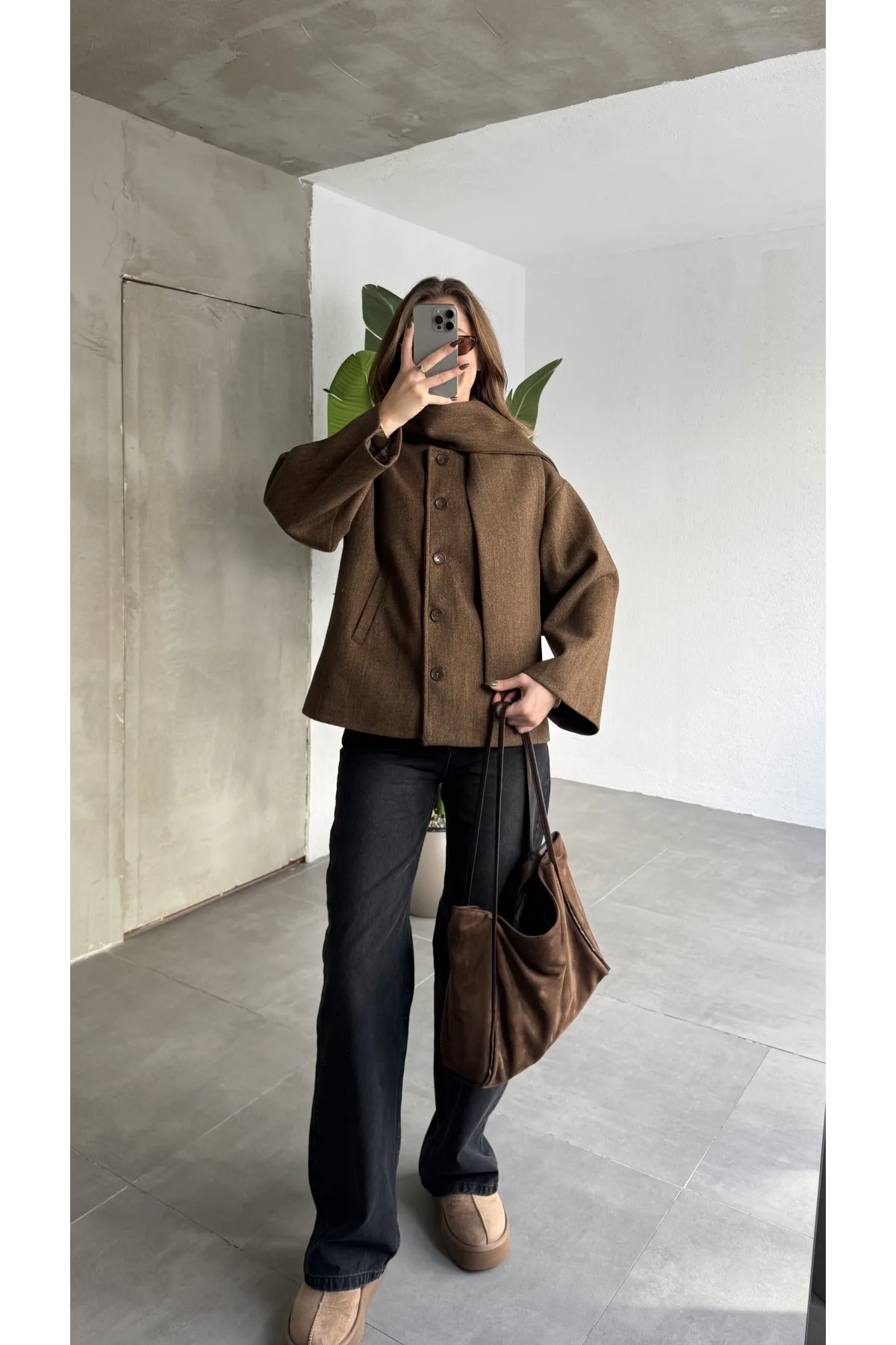 Kahverengi Bisiklet Yaka Şal Aksesurlı Düğmeli Kaşe Ceket Mont