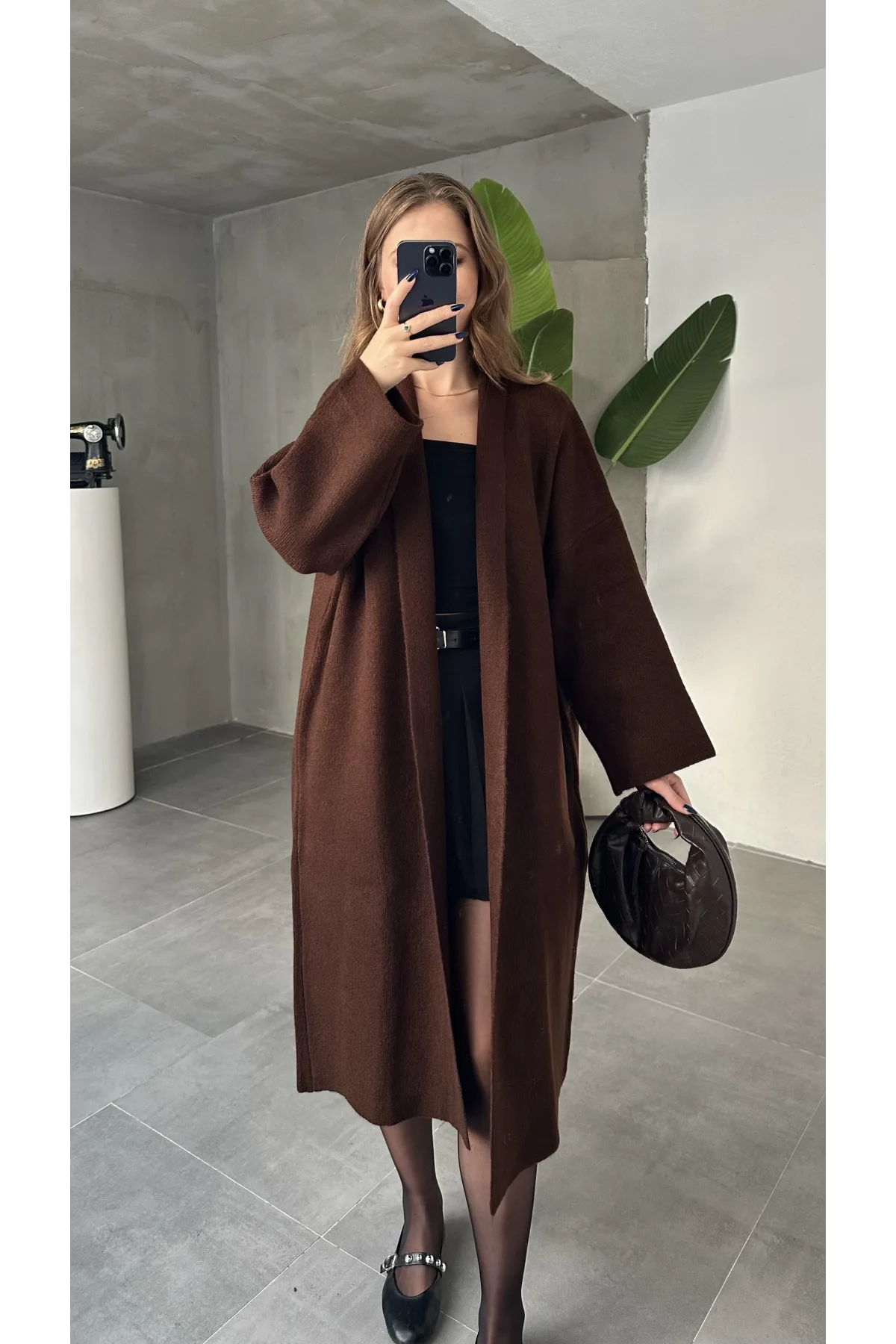 Kahverengi Şal Yaka Tam Boy Uzun Salaş Oversize Triko Hırka