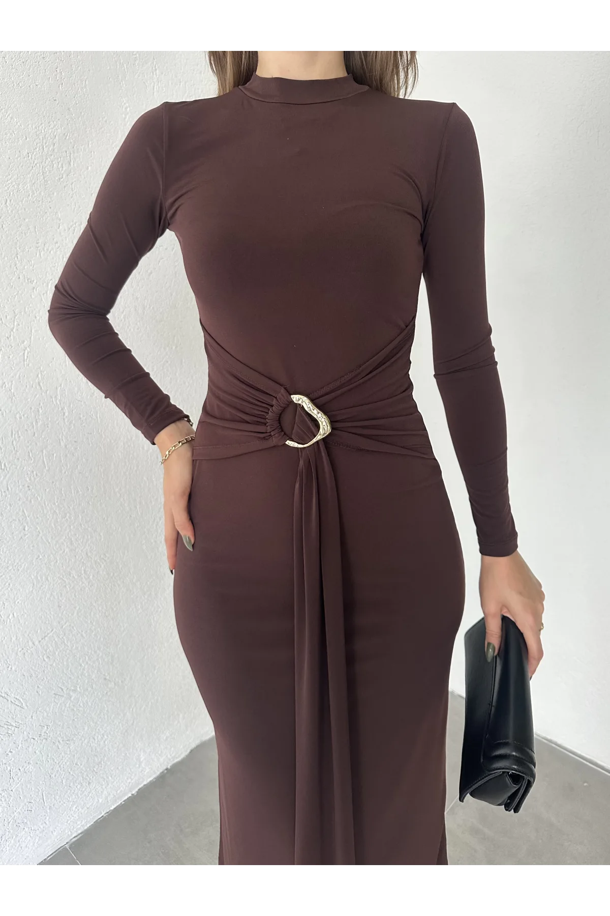 Kahverengi Zr Model Bisiklet Yaka Aksesuarlı Kuşaklı Midi Boy Candy Elbise
