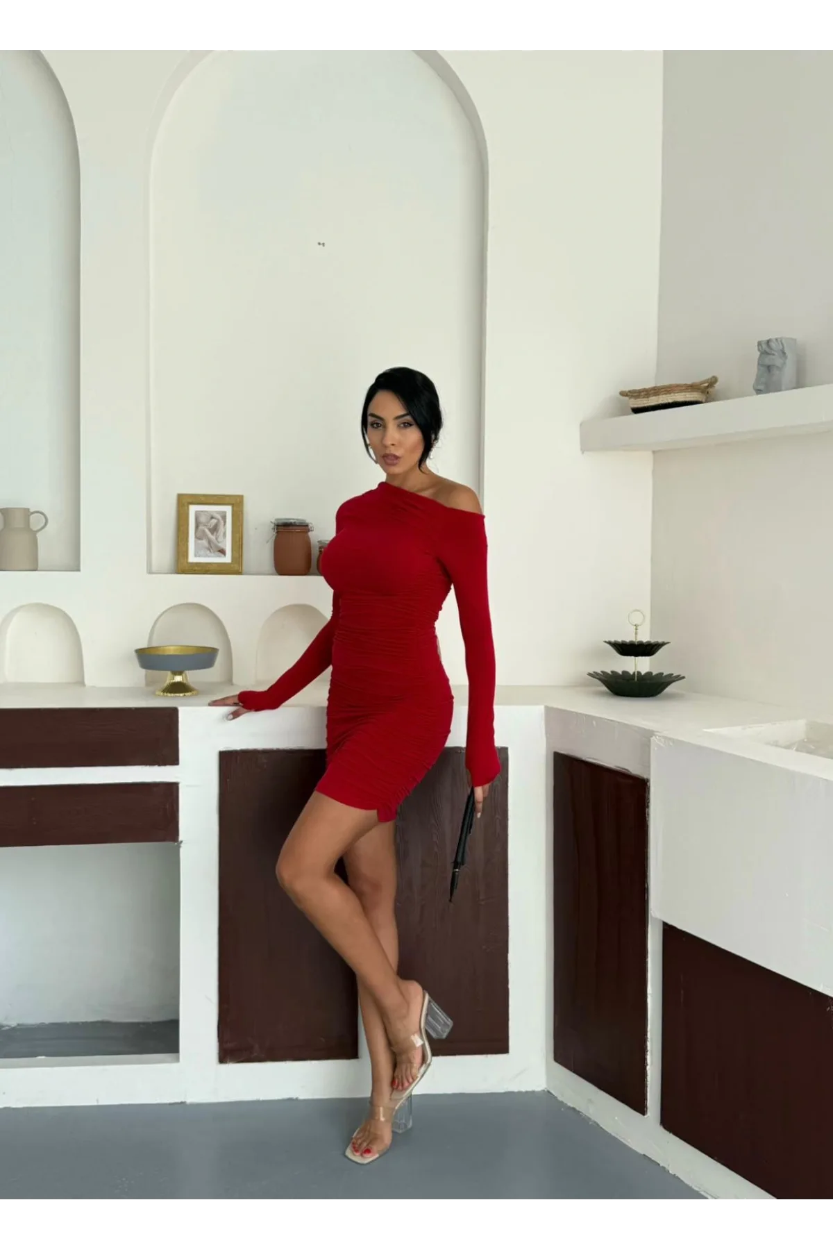 Kırmızı Tek Omuz Kayık Yaka Büzgülü Parmak Geçirmeli Mini Boy Candy Elbise