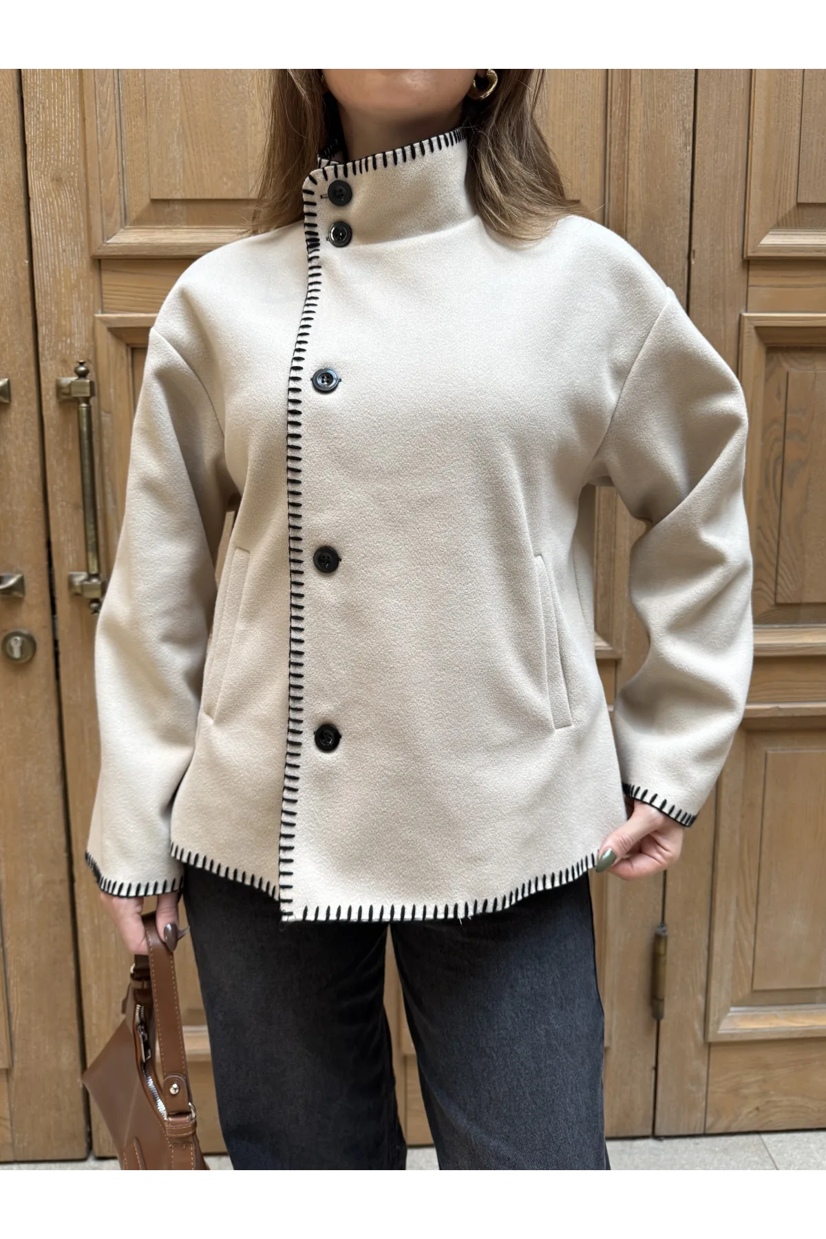Krem Çoban Dikişli Kaşe Düğmeli Kaşe Hırka