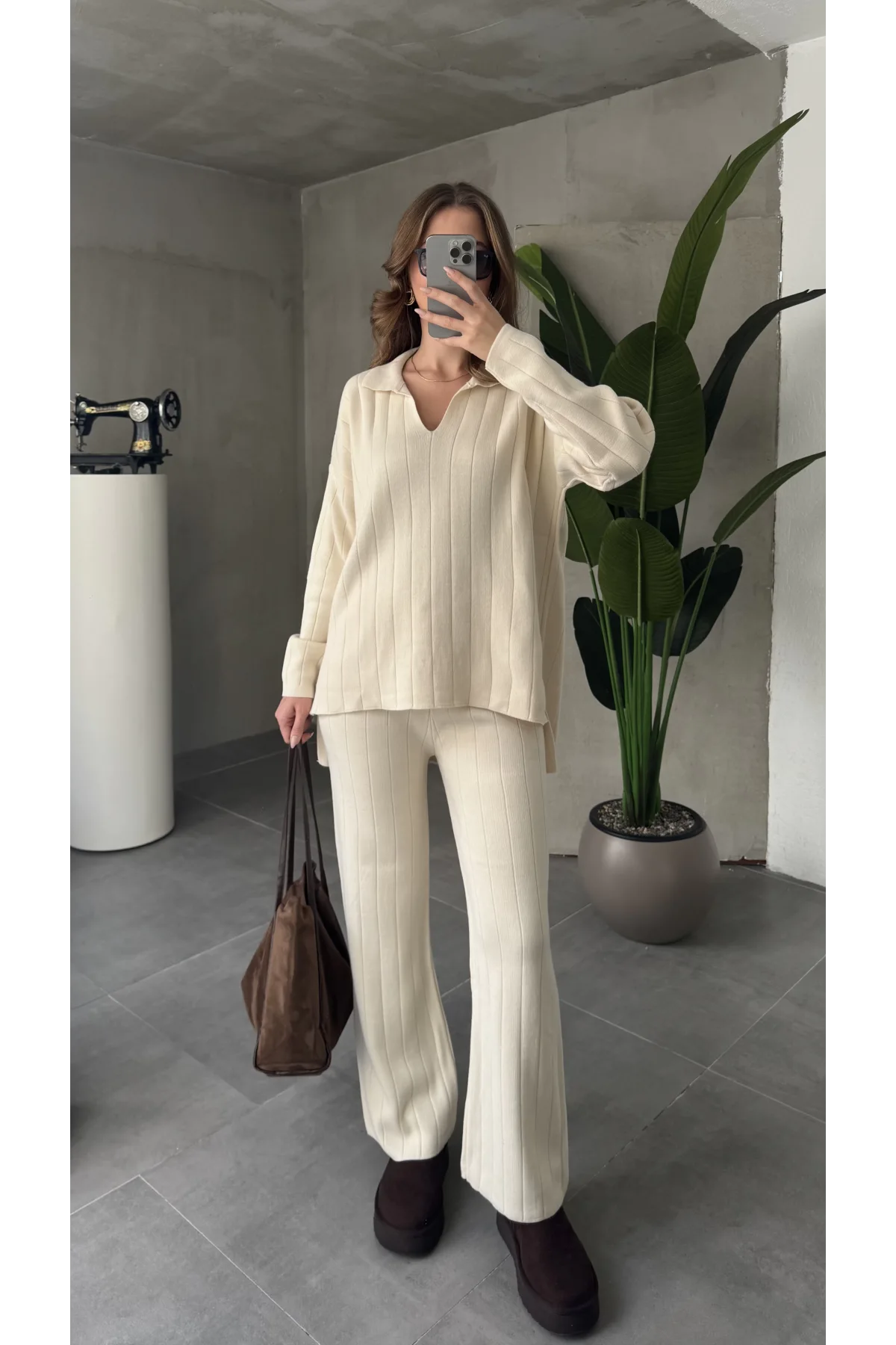 Krem Polo Yakalı Kazak İspanyol Paça Triko Pantolon İkili Takım