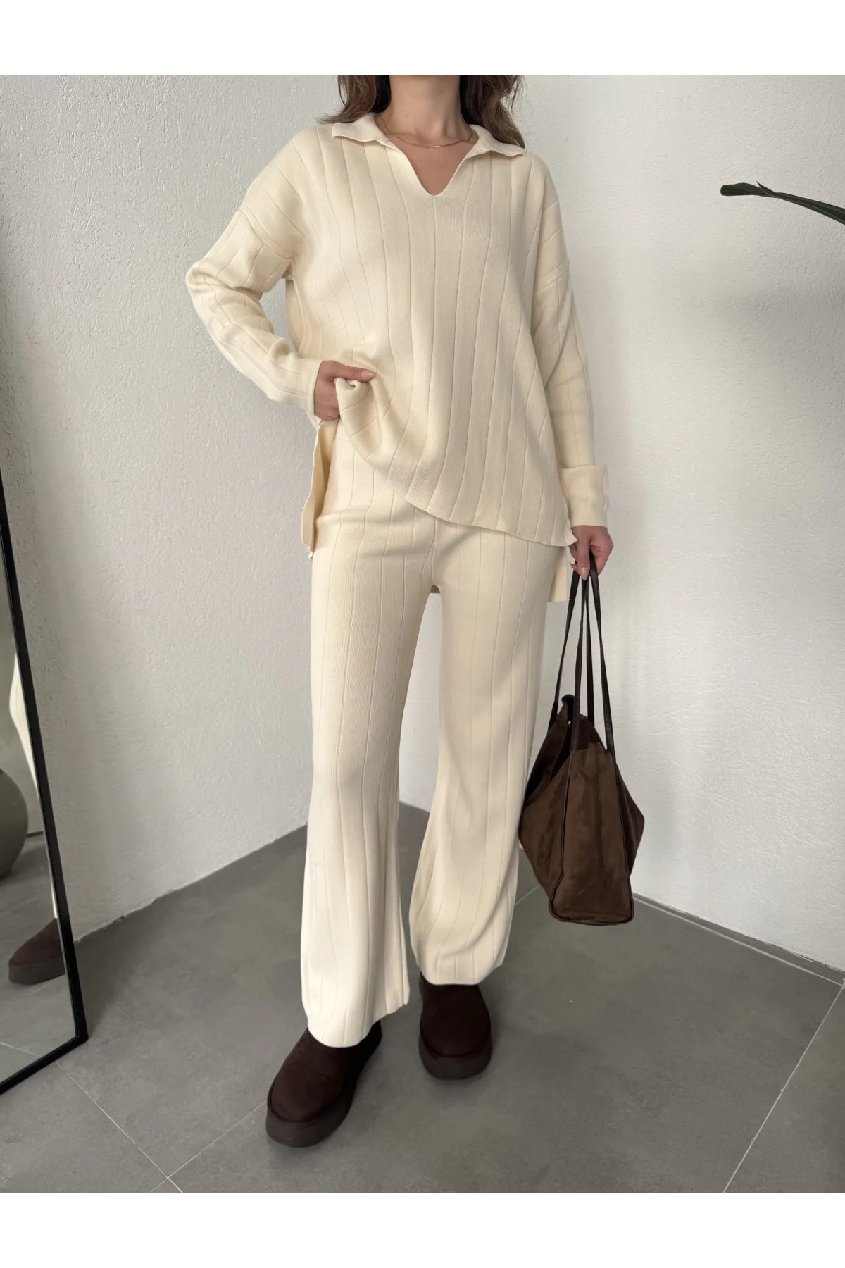 Krem Polo Yakalı Kazak İspanyol Paça Triko Pantolon İkili Takım