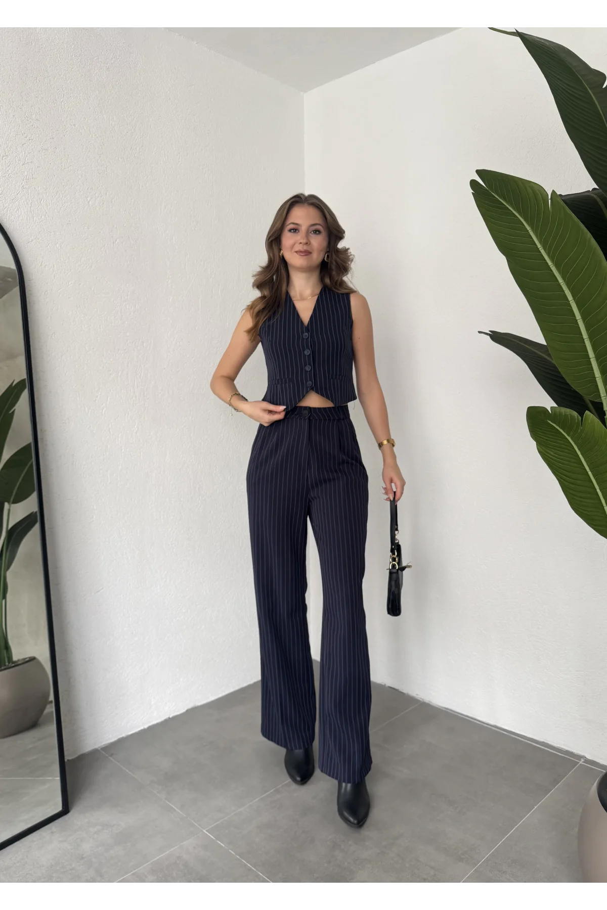 Lacivert Çizgili Pileli Tam Kalıp Bel Oturtmalı Geniş Paça Palazzo Pantolon