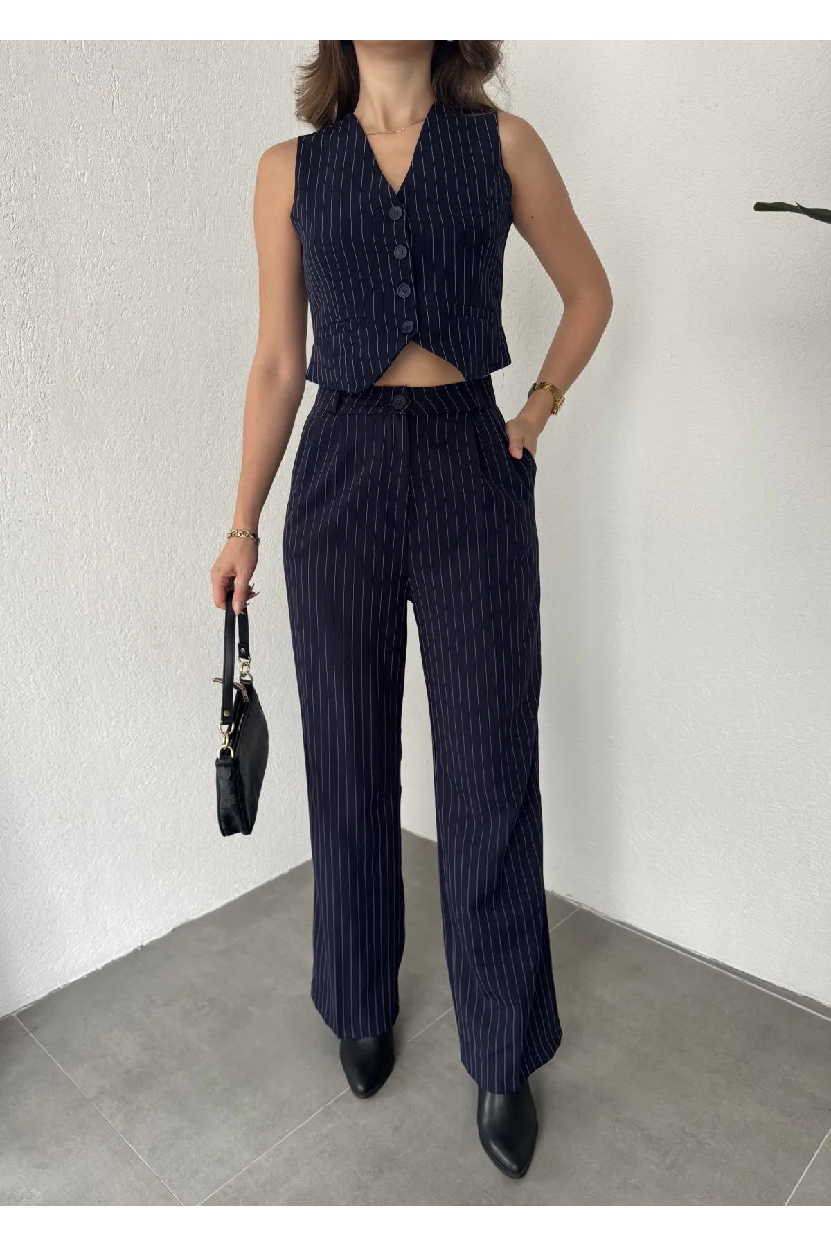 Lacivert Çizgili Pileli Tam Kalıp Bel Oturtmalı Geniş Paça Palazzo Pantolon