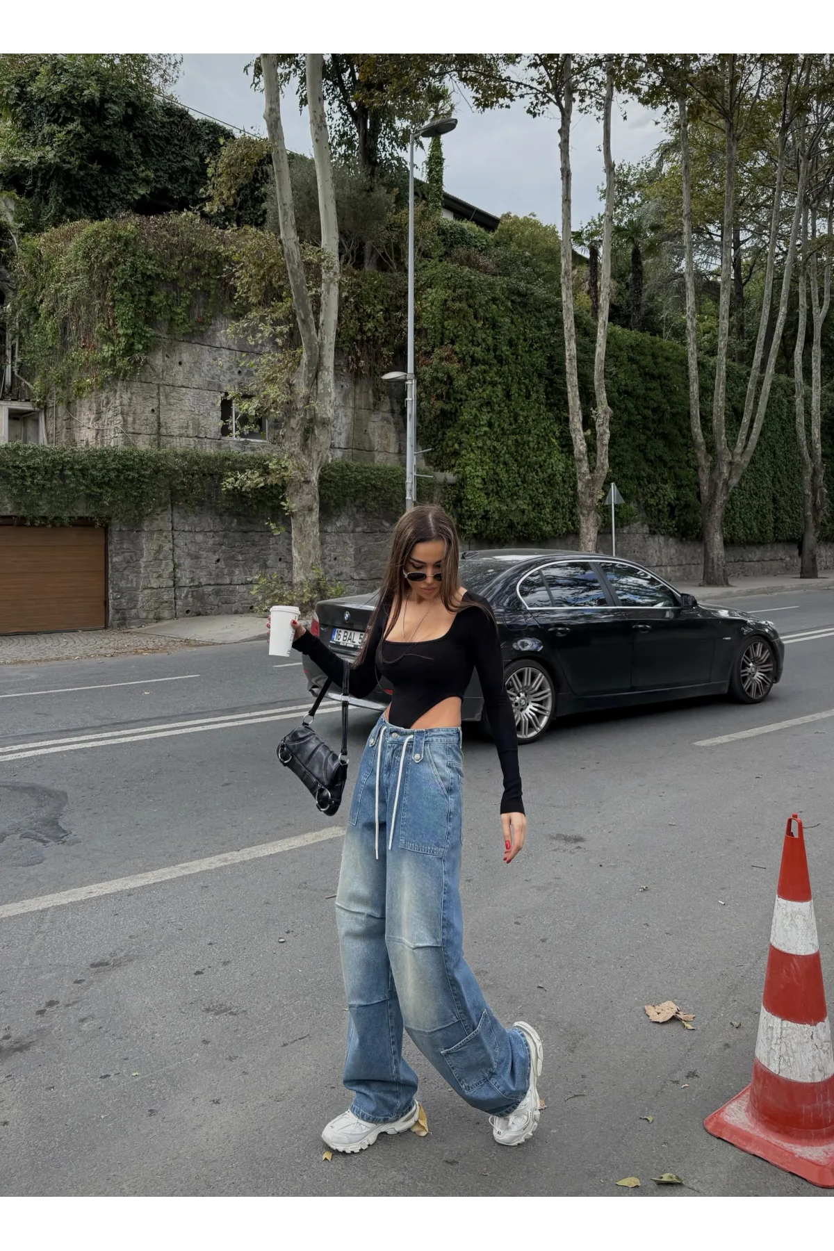 Mavi Çok Cepli Retro İpli Yıkamalı Baggy Geniş Paça Yüksek Bel Oturtmalı Jean Kot Pantolon