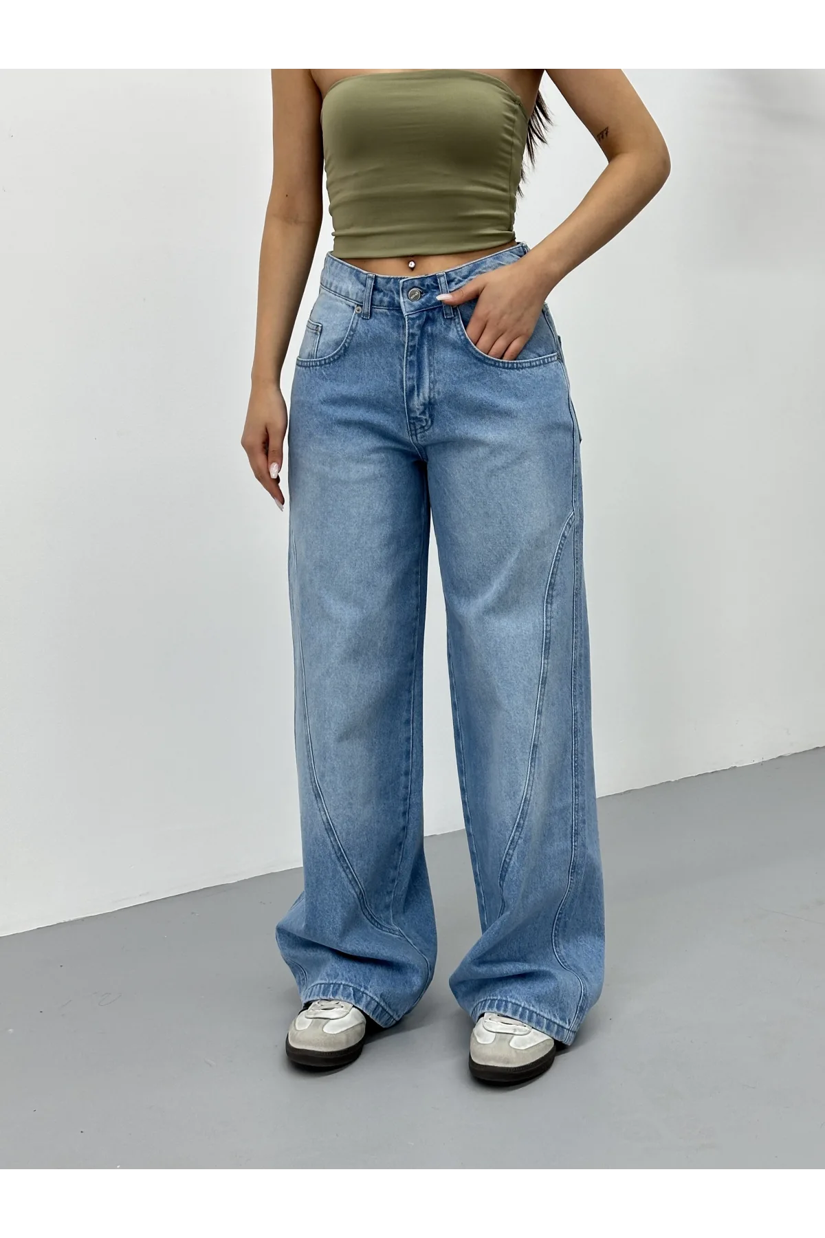 Mavi Dikiş Detaylı Yıkamalı Baggy Geniş Paça Yüksek Bel Oturtmalı Jean Kot Pantolon