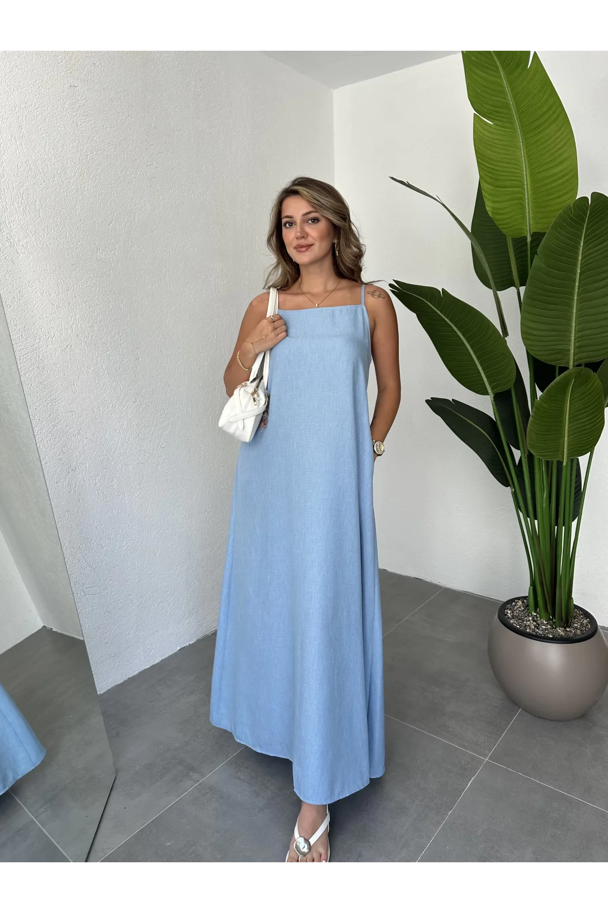 Bebe Mavisi İp Askılı Tam Boy Rahat Kalıp Cepli Keten Elbise