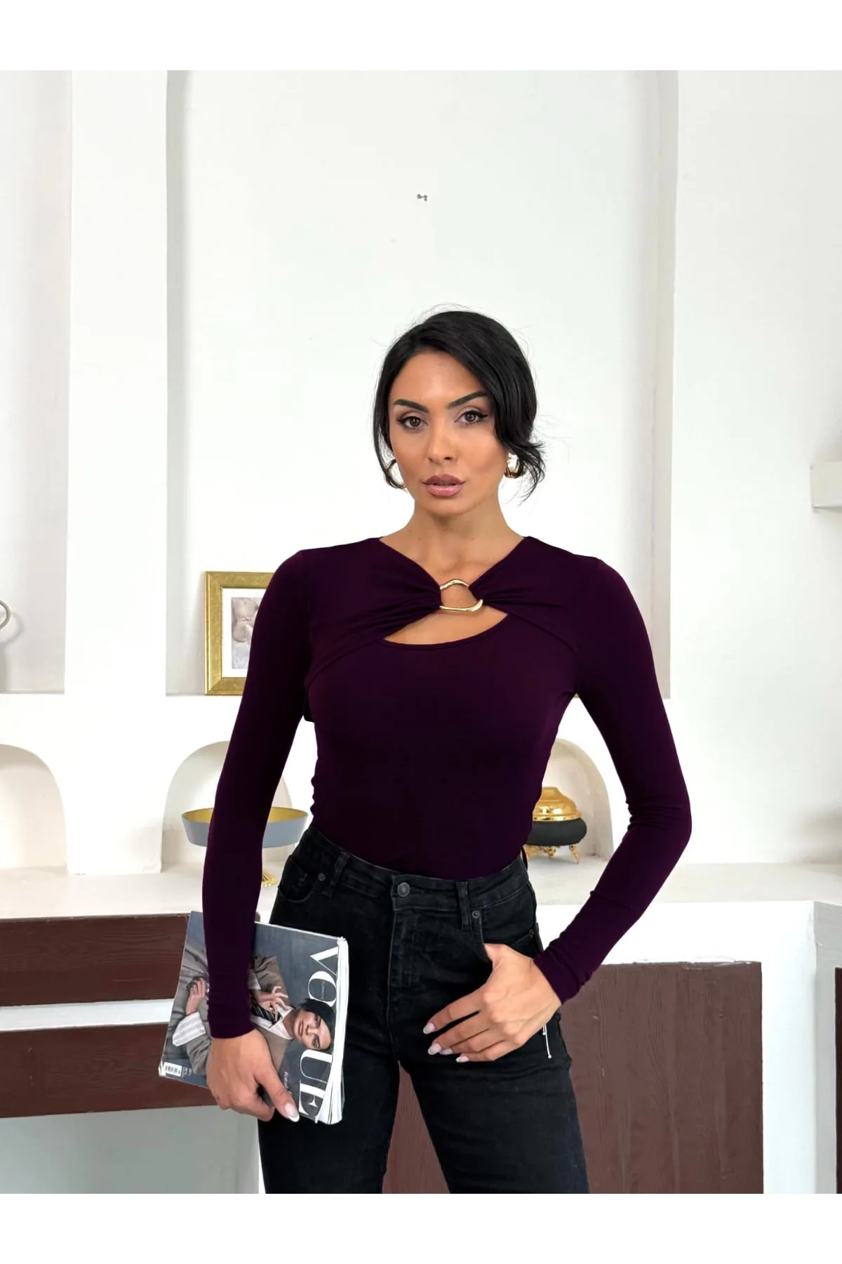 Mor Gold Aksesuarlı Göğüs Dekolteli Uzun Kollu Candy Body Bluz