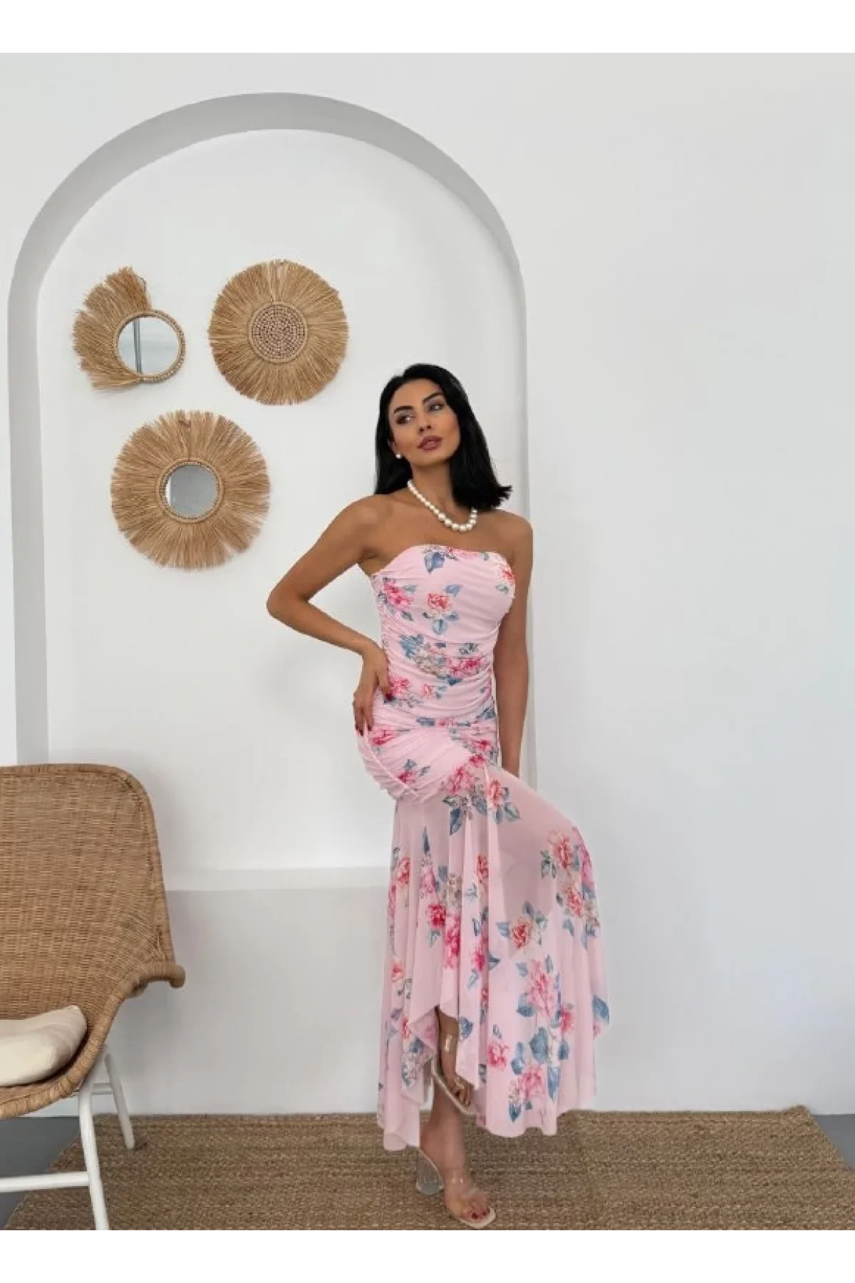 Pembe Çiçek Desenli Straplez Tül Elbise