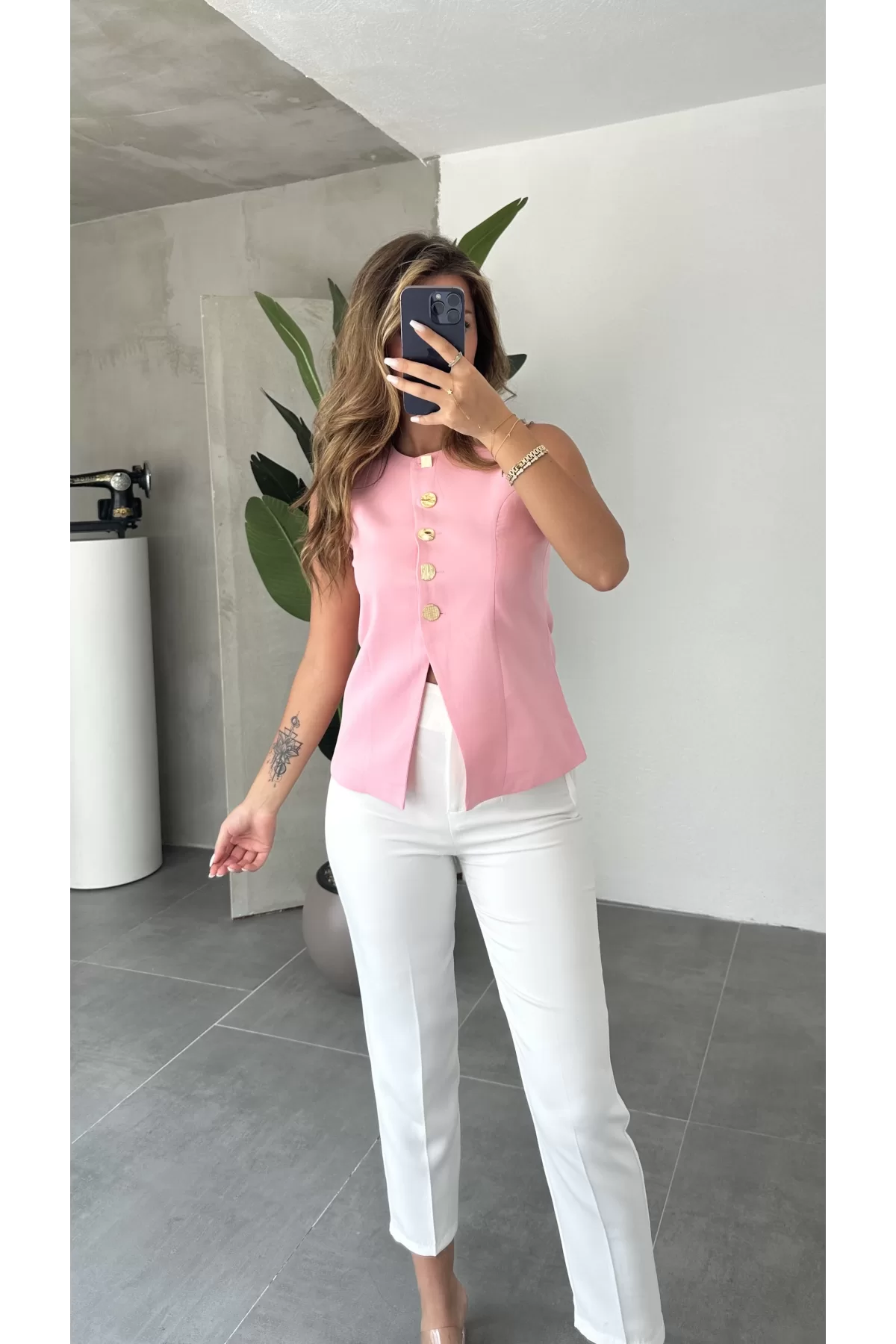 Pembe Gold Düğmeli Astarlı Regular Yelek