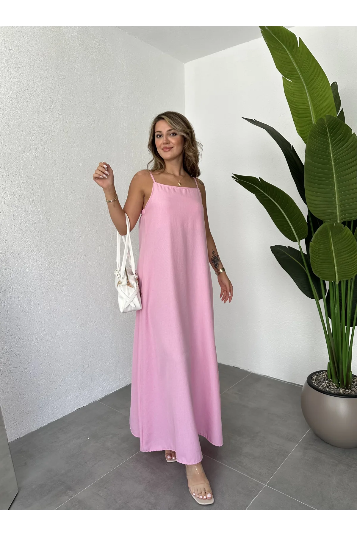 Pembe İp Askılı Tam Boy Rahat Kalıp Cepli Keten Elbise