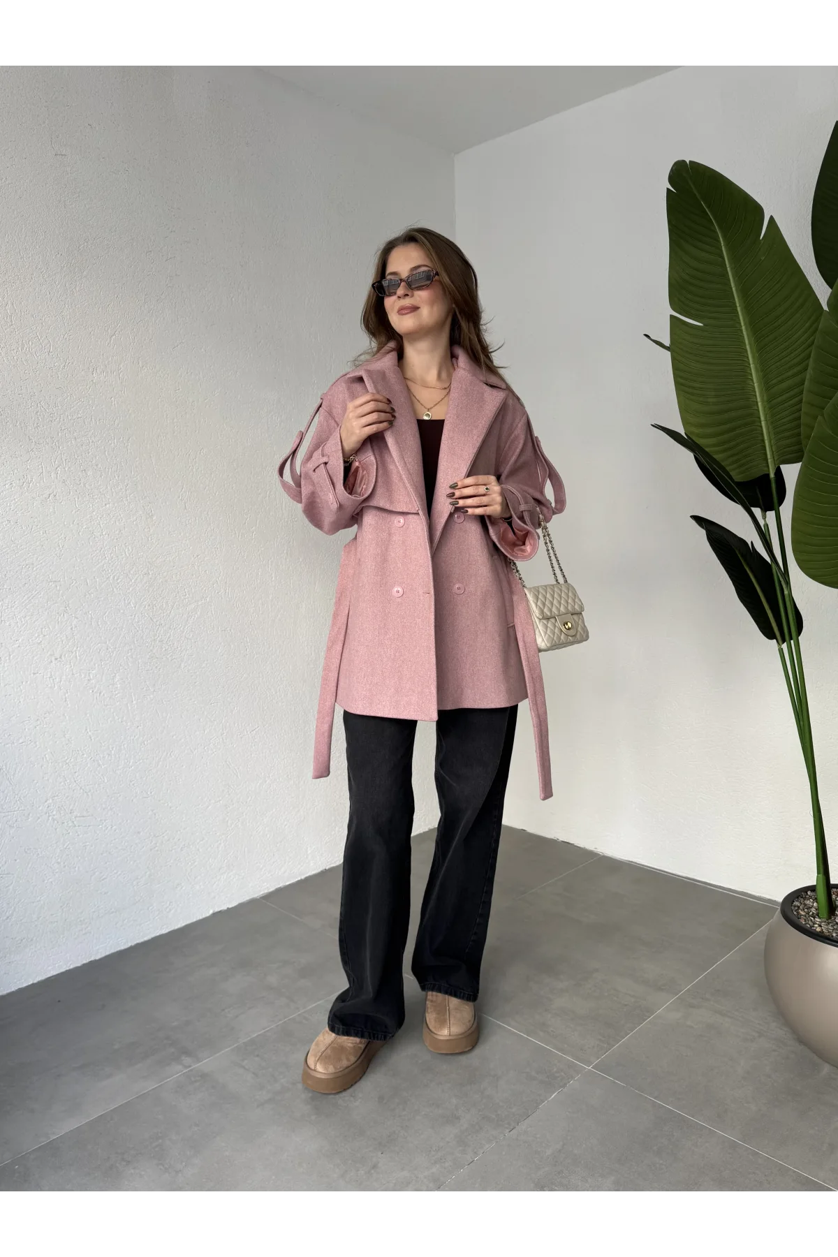 Pembe Kruvaze Oversize Astarlı Cepli Kuşaklı Kaşe Mont Kaban