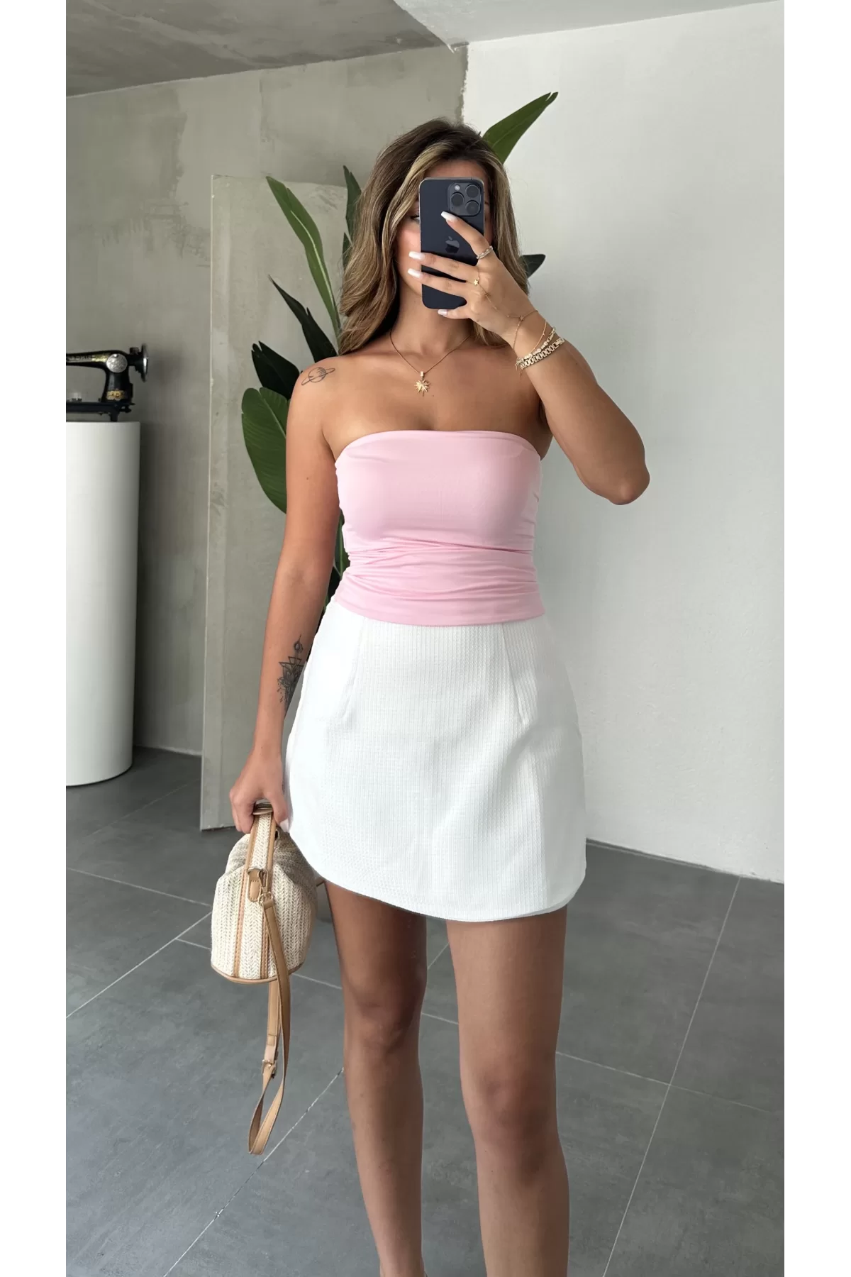 Pembe Straplez Crop Top