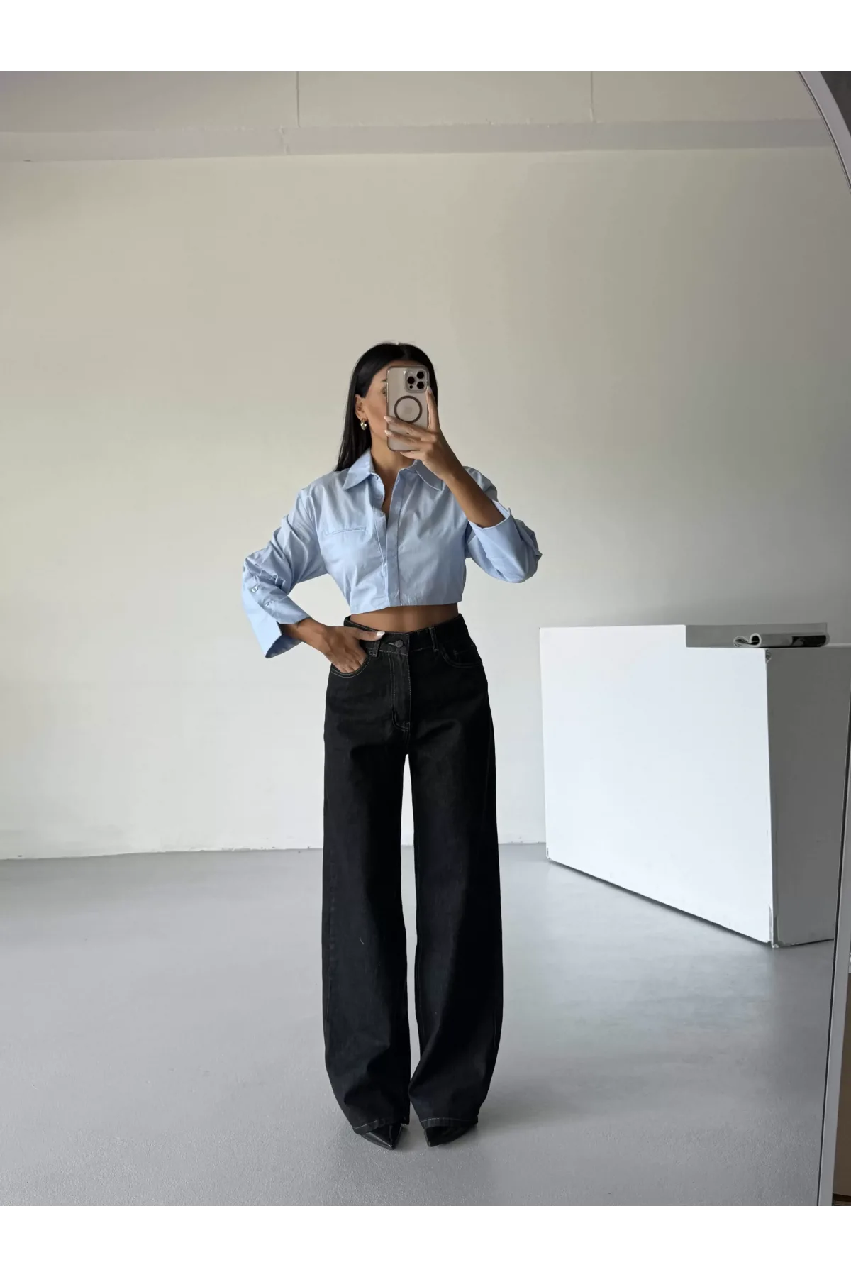 Sade Siyah Rins Yıkamalı Baggy Geniş Paça Yüksek Bel Oturtmalı Jean Kot Pantolon