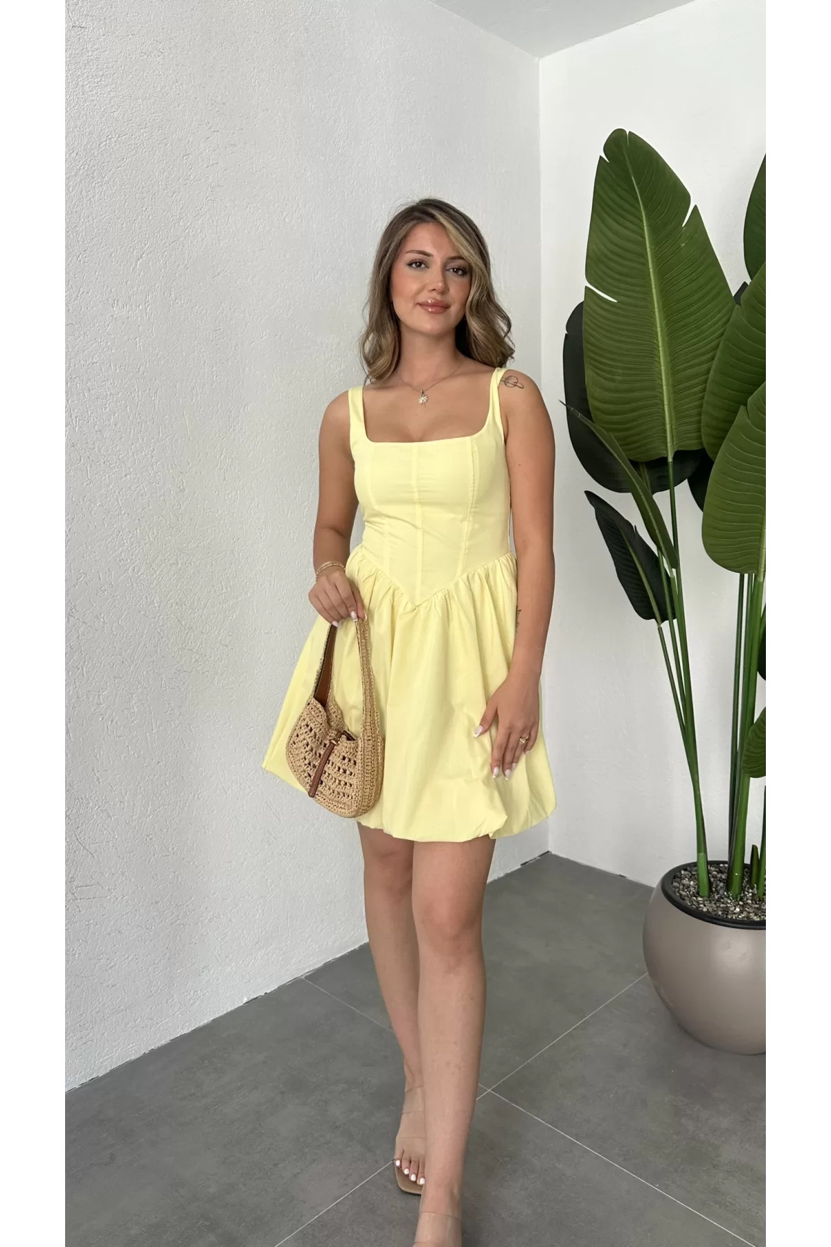 Sarı Askılı Balon Etek Mini Elbise