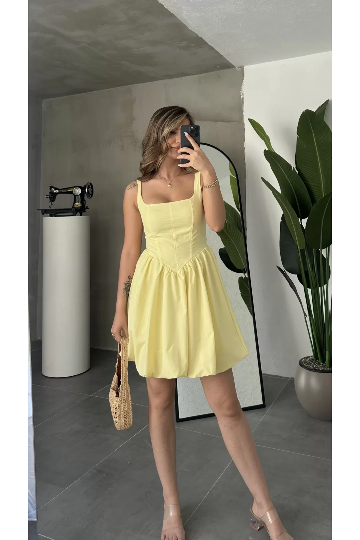 Sarı Askılı Balon Etek Mini Elbise