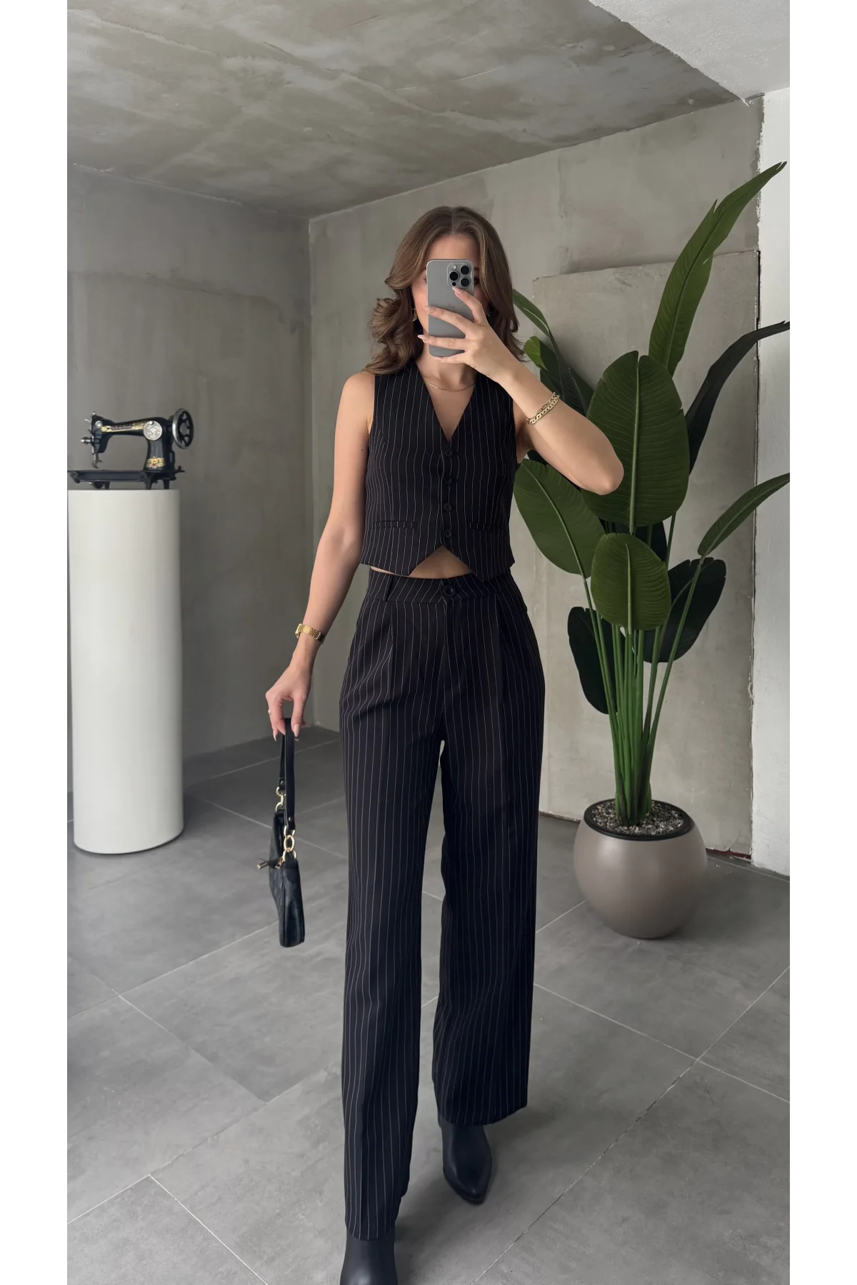 Siyah Çizgili Pileli Tam Kalıp Bel Oturtmalı Geniş Paça Palazzo Pantolon
